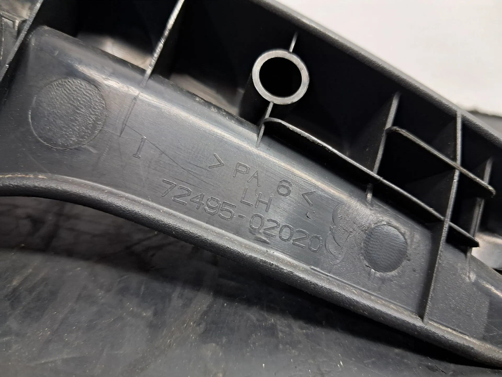 Plastica generica TOYOTA Verso (_R2_) Imagem-2