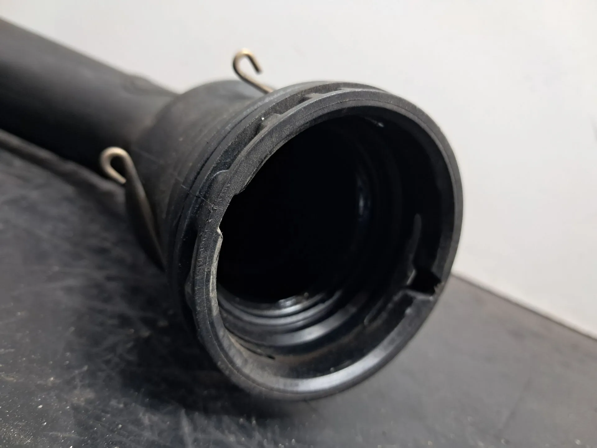 Tubo intercooler RENAULT Grand Scénic III (JZ0/1_) Imagem-3