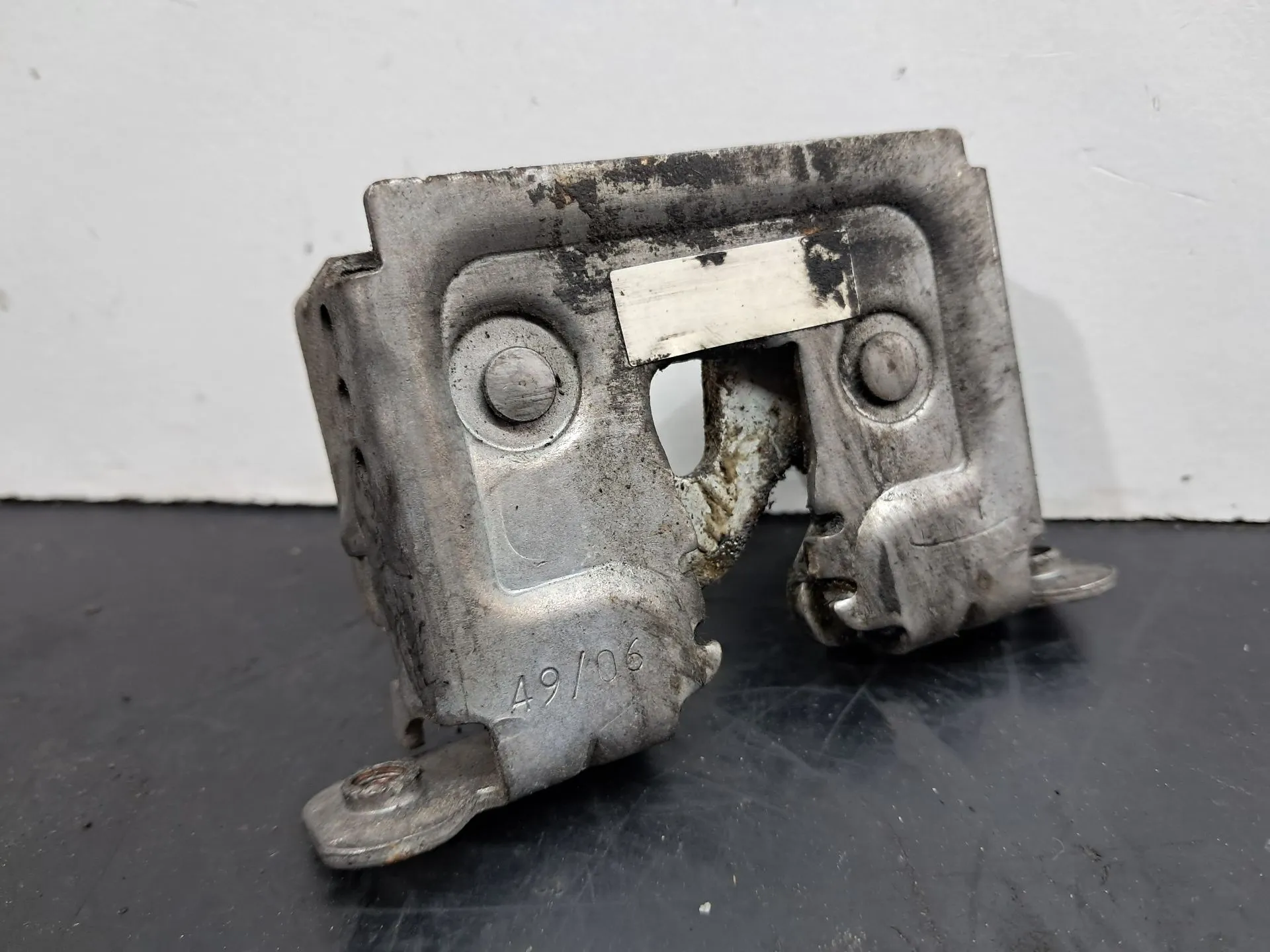 Fechadura / fecho capot MINI Mini (R56) | 2005 - 2014