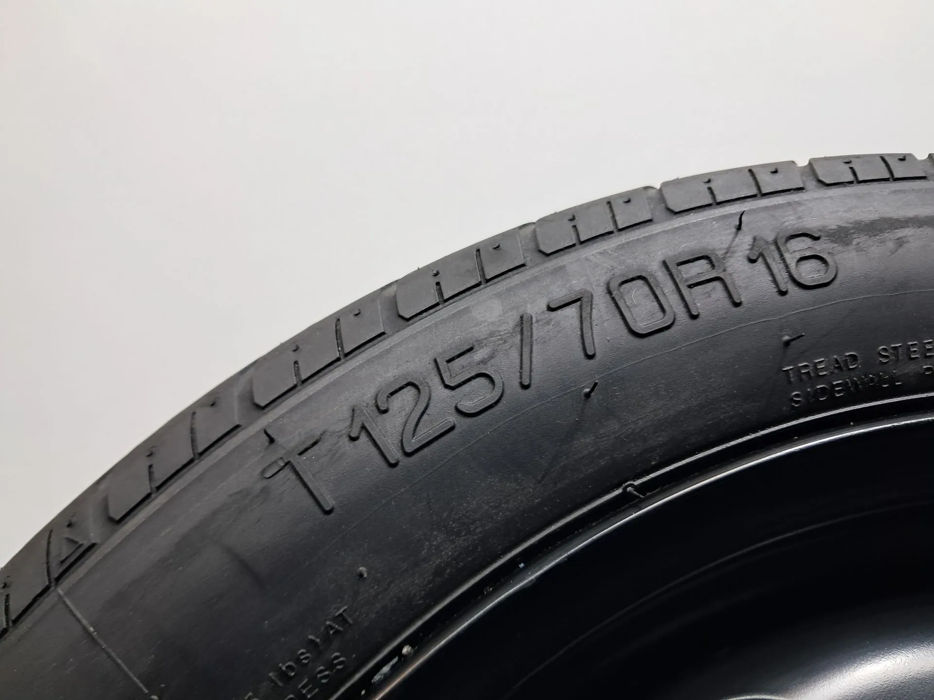 Spare Wheel VOLKSWAGEN Golf VI (5K1) Imagem-1