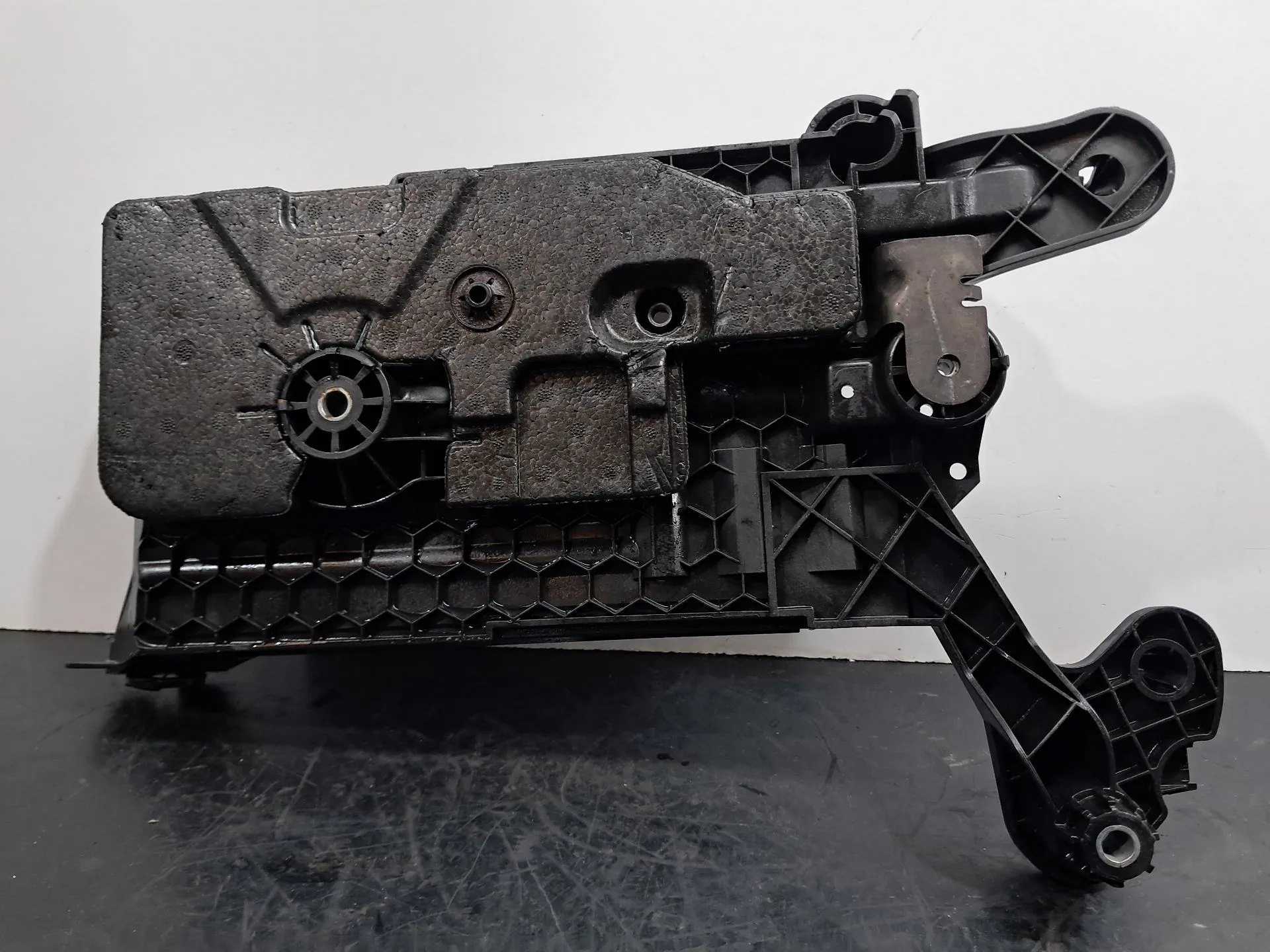 Boîtier de batterie VOLKSWAGEN Golf VII (5G1, BQ1, BE1, BE2) Imagem-3