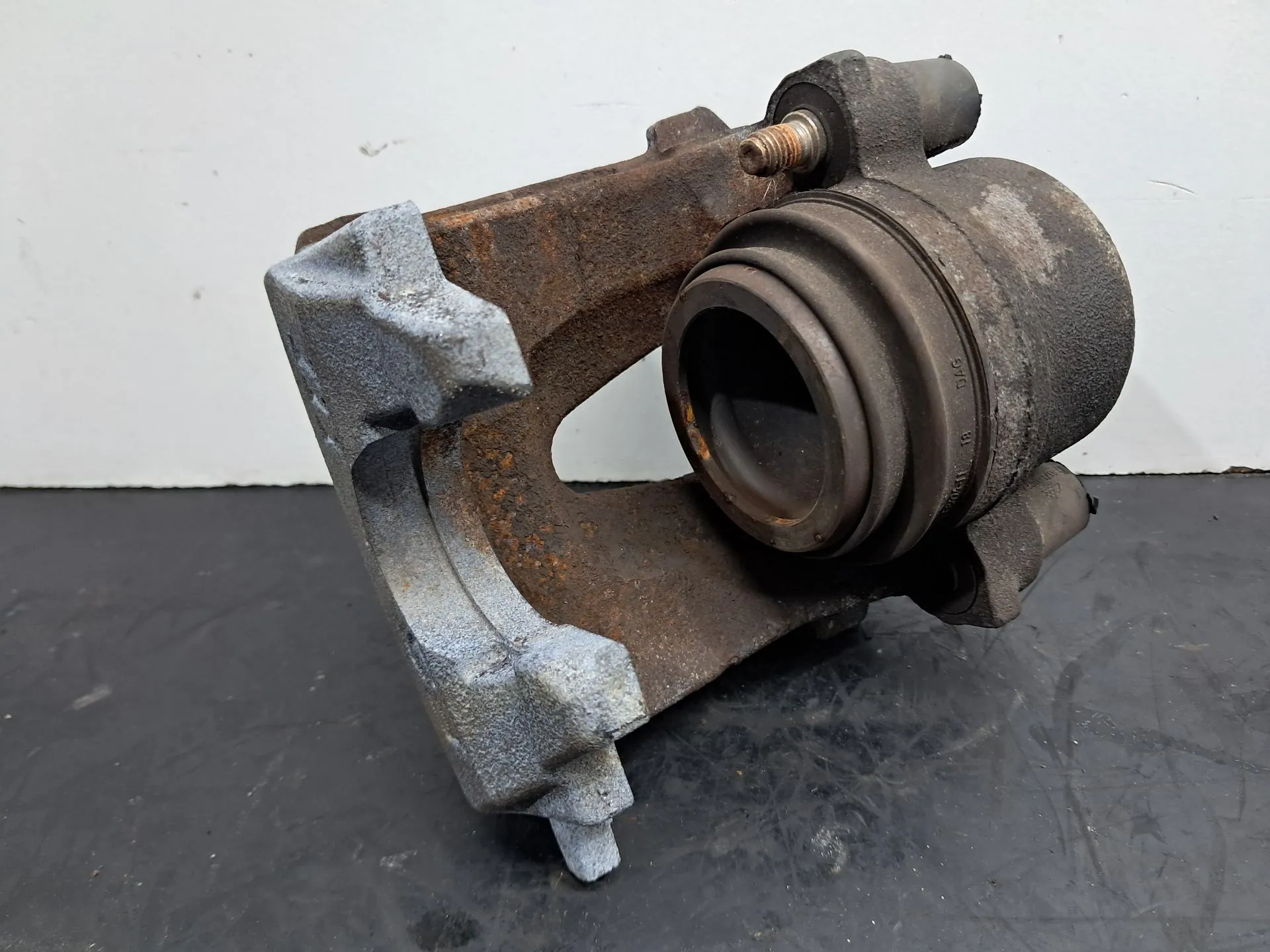 Pinza de freno Delantero Izquierdo VOLKSWAGEN Golf VII (5G1, BQ1, BE1, BE2) Imagem-2