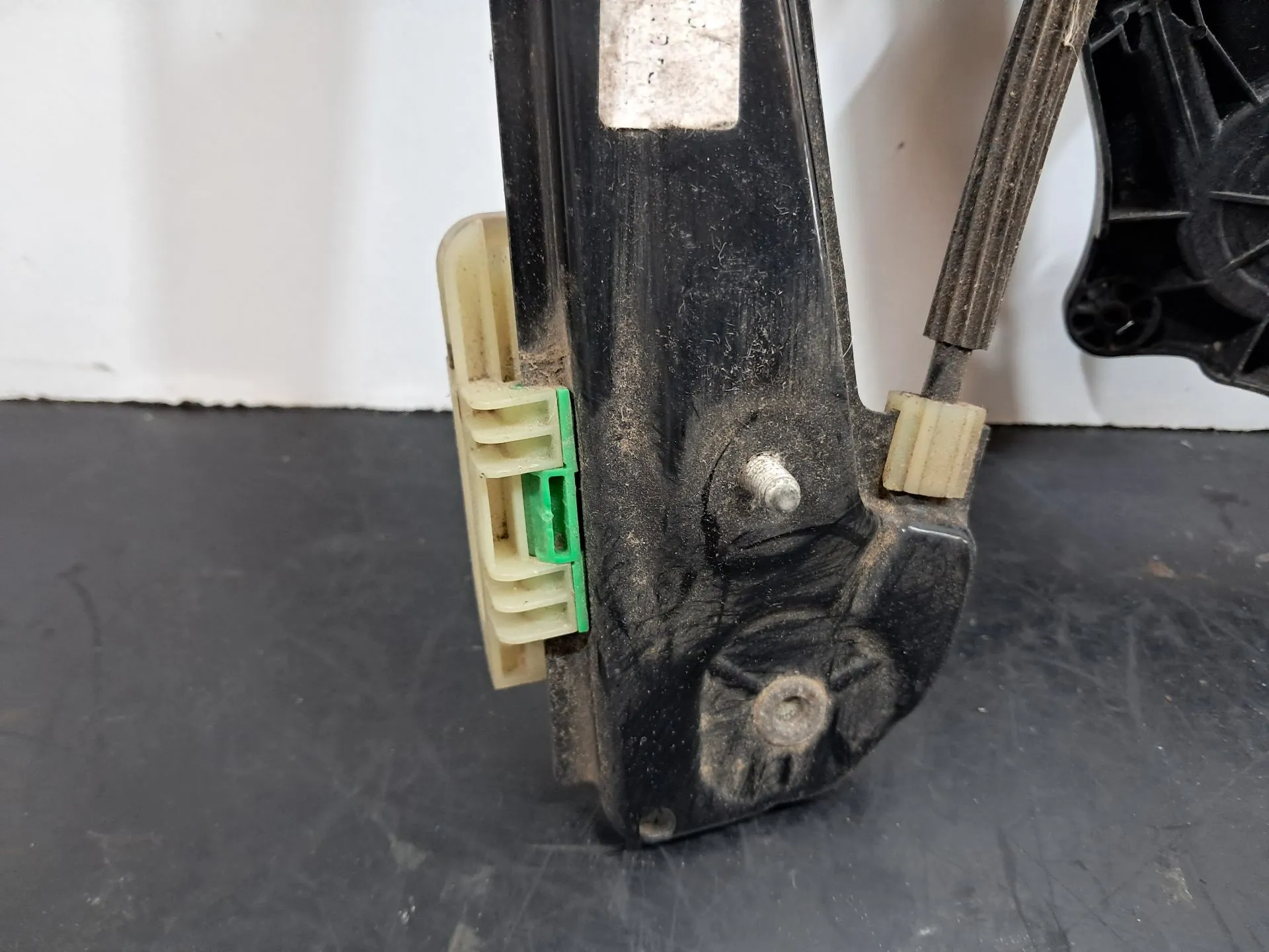 Left front window regulator VOLKSWAGEN Golf VII (5G1, BQ1, BE1, BE2) Imagem-2