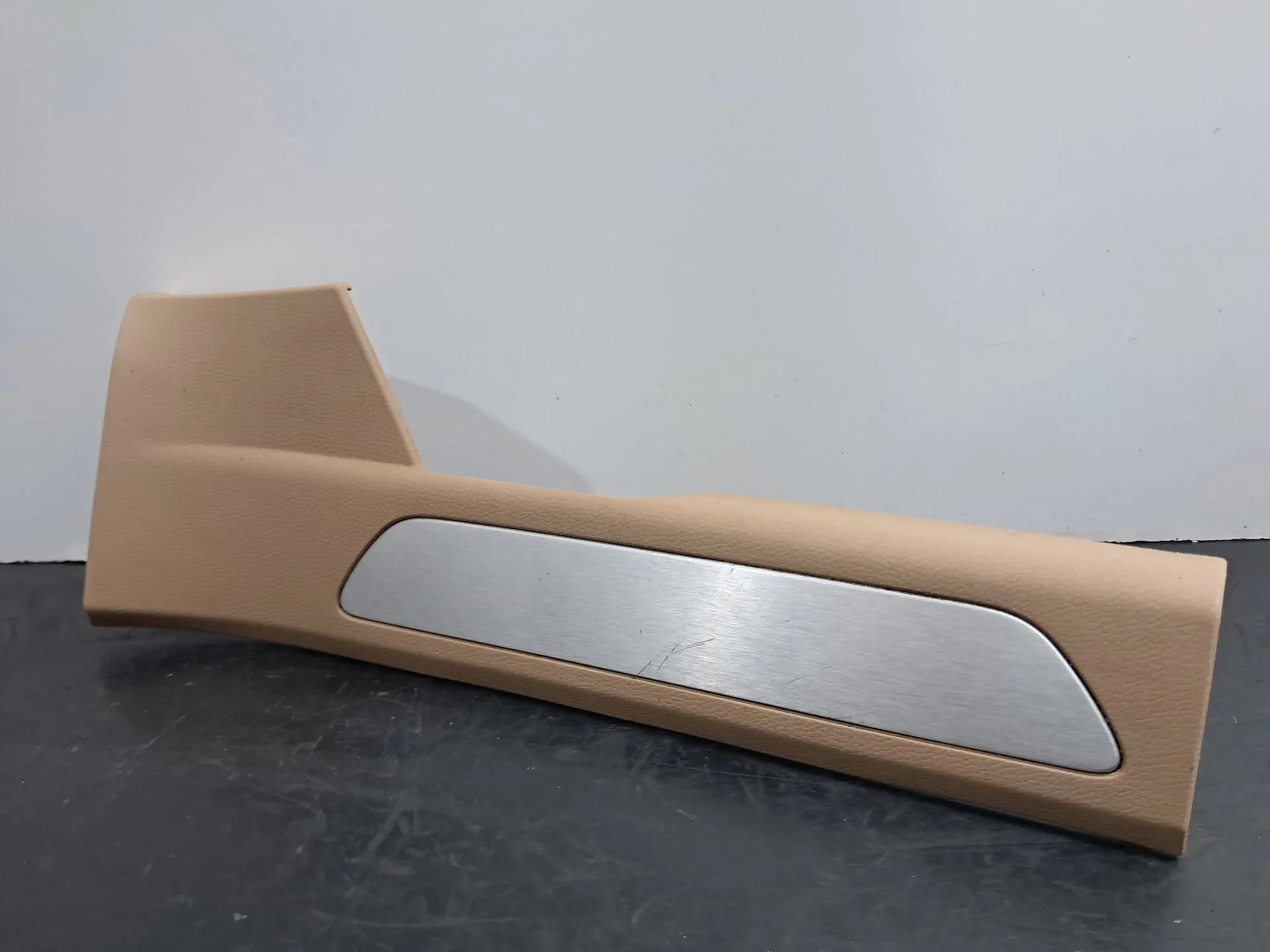 Rodapé / soleira porta trás direito PORSCHE Panamera (970)