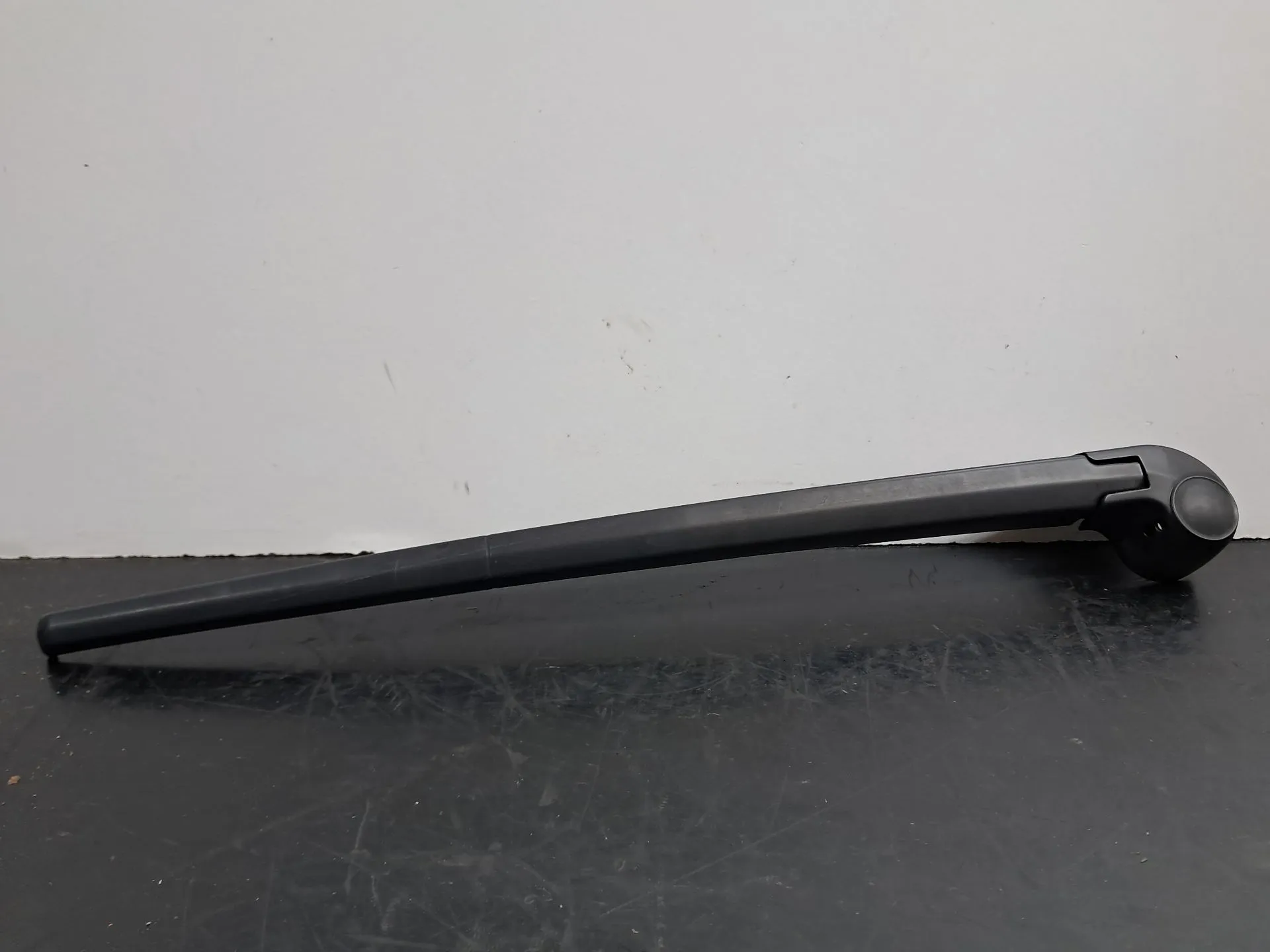 Haste / braço de escova limpa vidros trás AUDI A4 Avant (8ED, B7) | 2004 - 2008