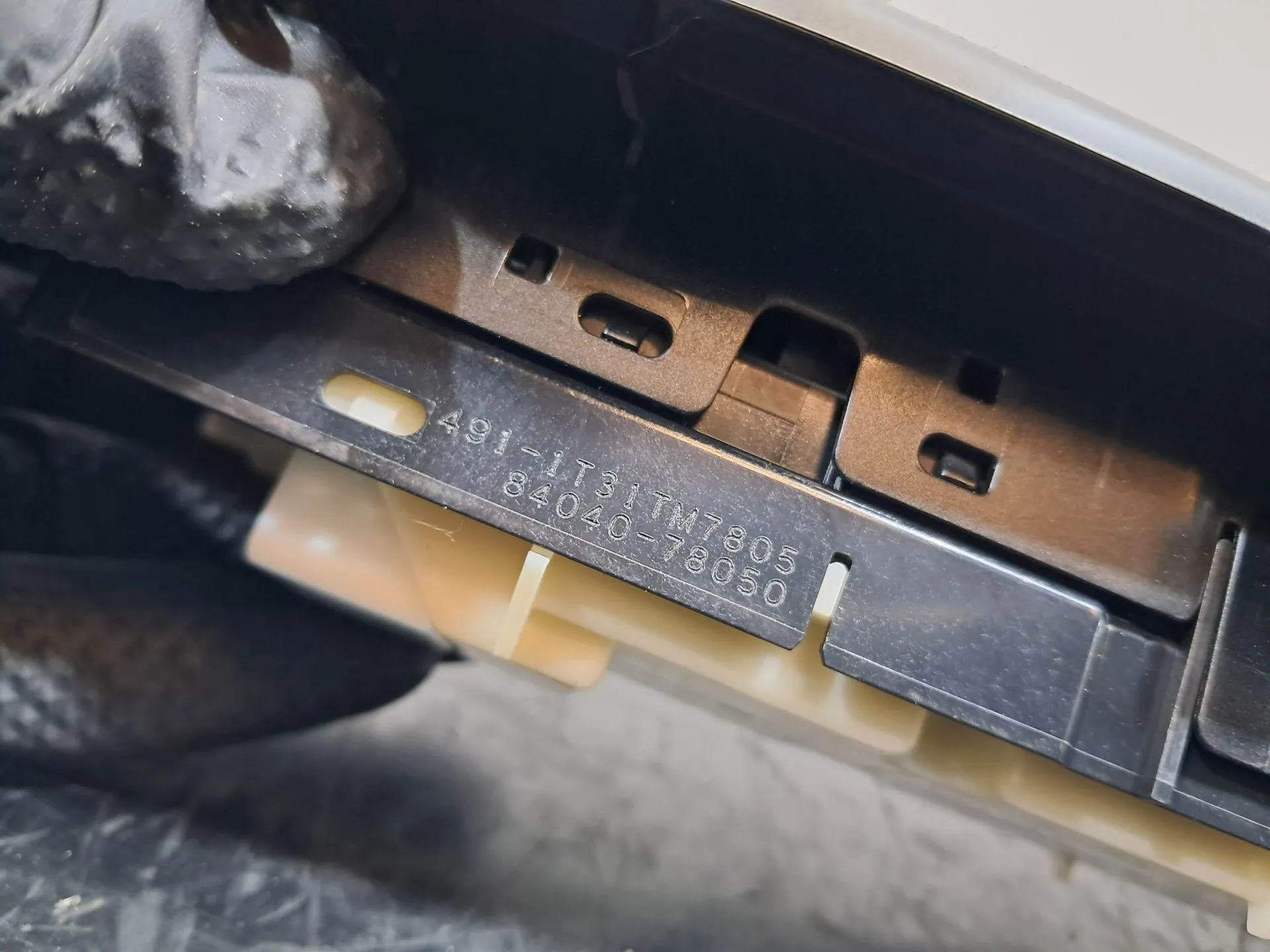 Comando / interruttore alzacristallo anteriore sinistro LEXUS NX II (_A2_, _H2_) Imagem-5
