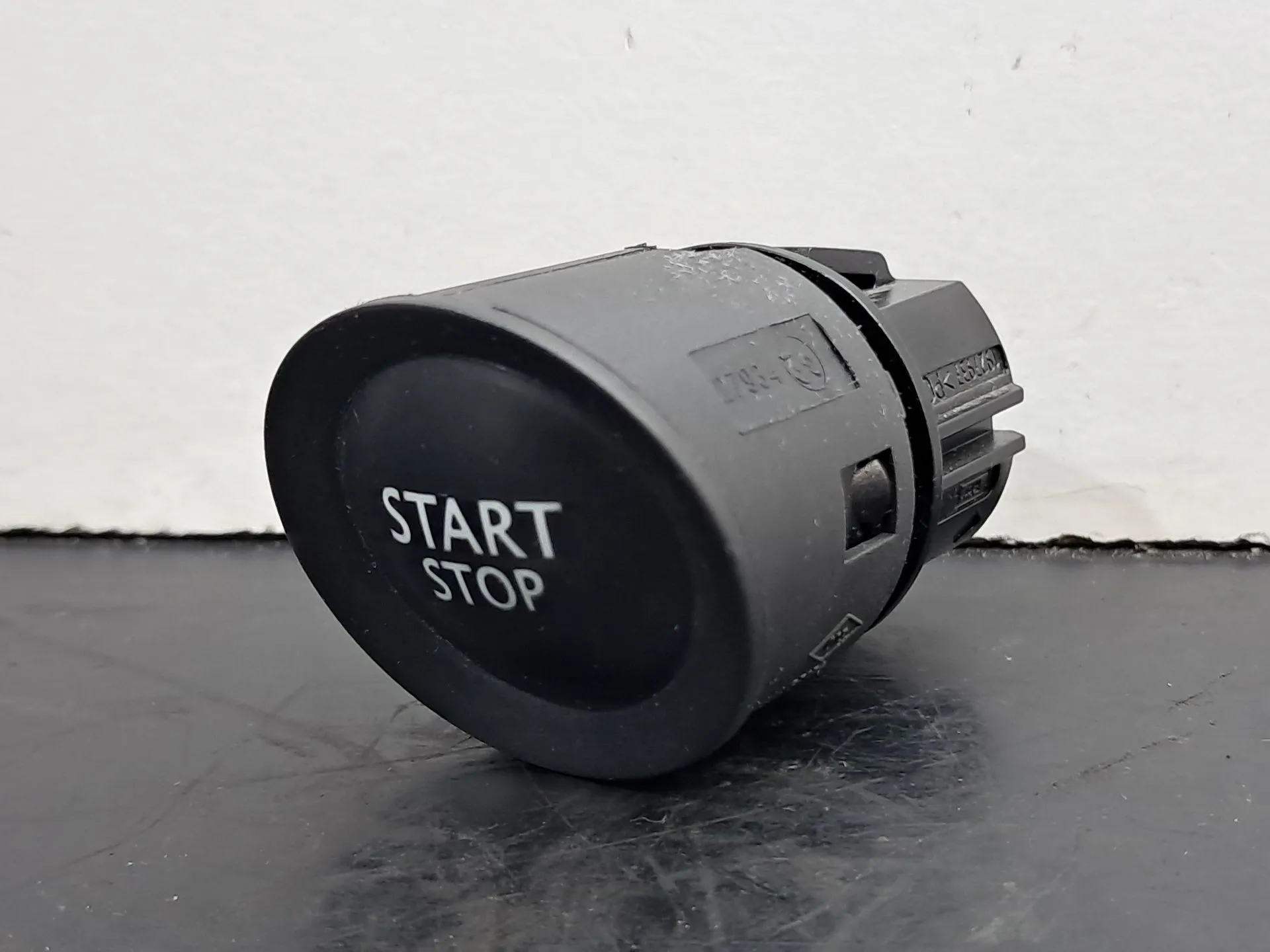 Botão / interruptor Start&Stop RENAULT Megane II (BM0/1_, CM0/1_)