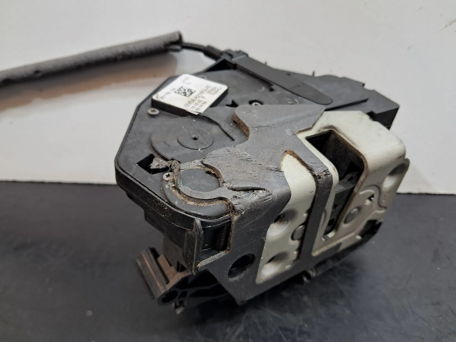 Serratura / chiusura porta anteriore sinistro FORD Focus III Imagem-2
