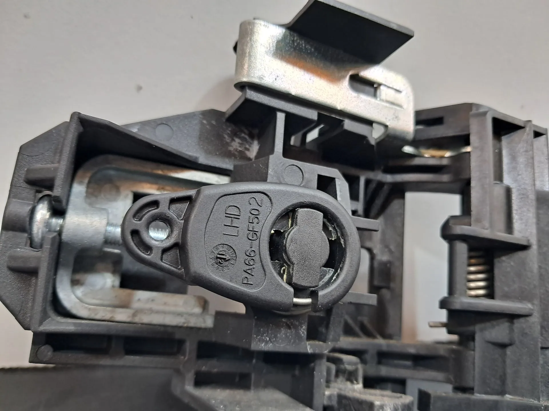 Supporto maniglia porta anteriore sinistra FORD Focus III Imagem-2
