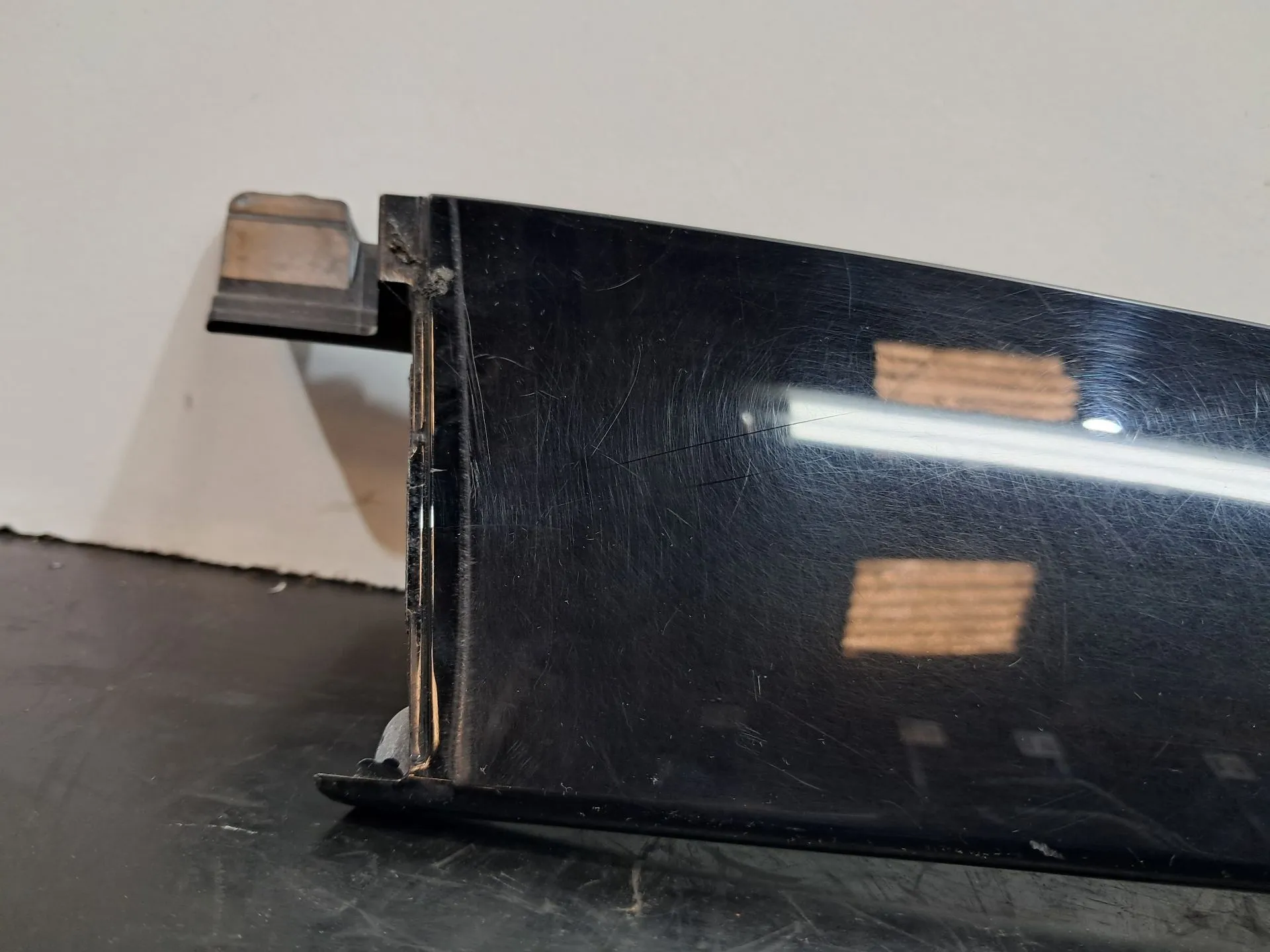 Moldura puerta delantera izquierda FORD Focus III Imagem-1