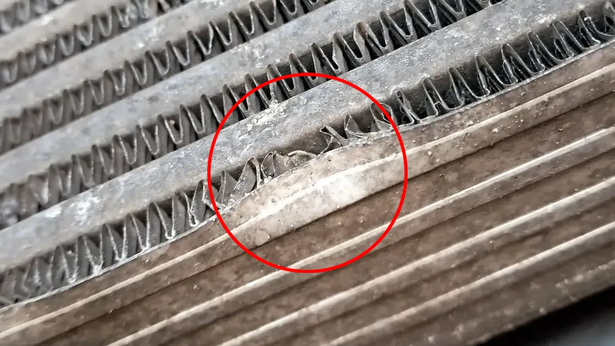 Radiatore intercooler AUDI Q5 (8R) Imagem-5
