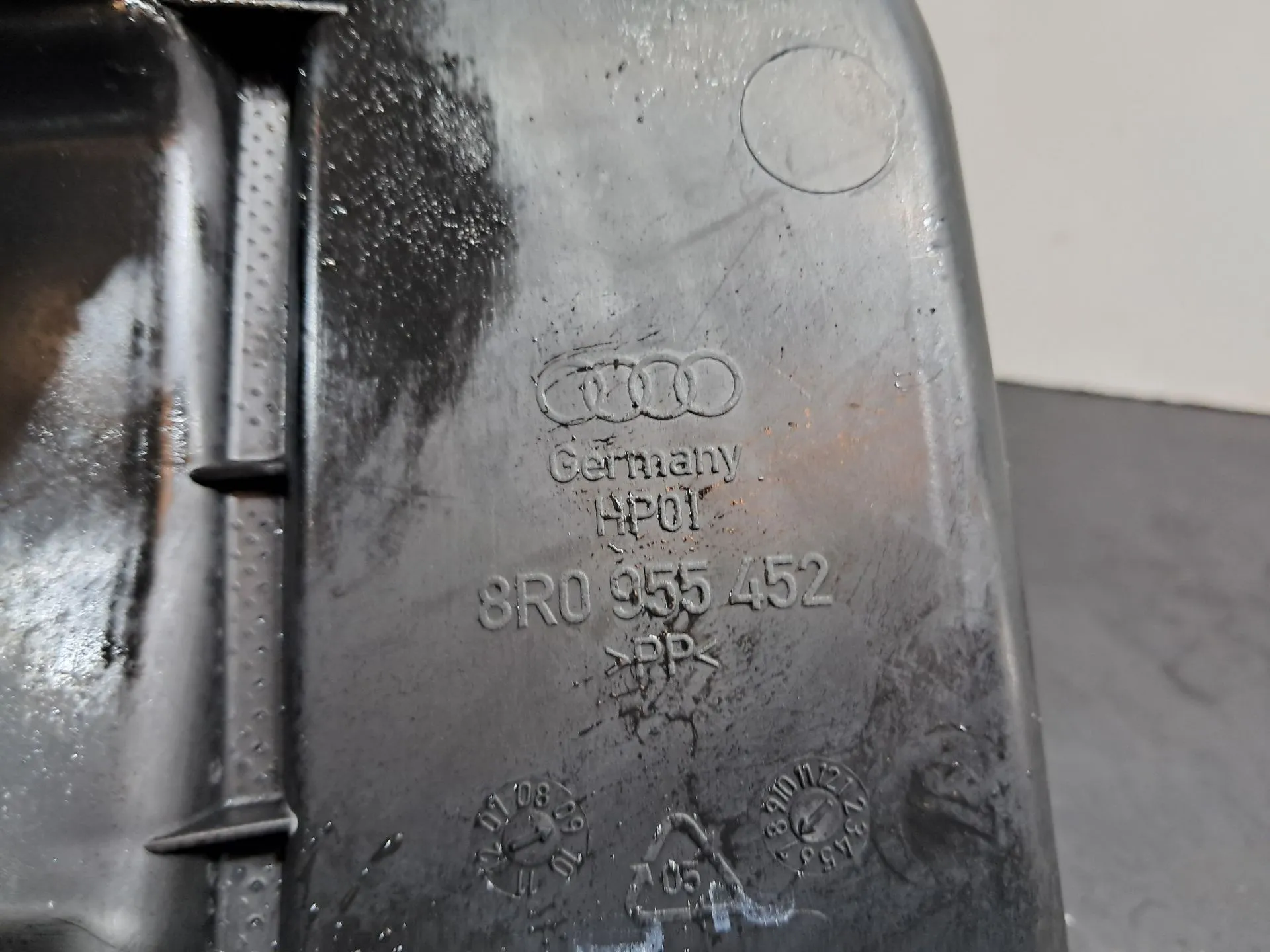 Tubo da água AUDI Q5 (8R) Imagem-2
