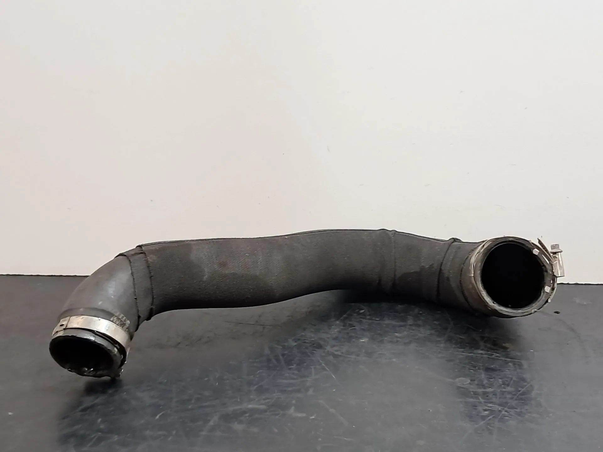 Tubo do intercooler AUDI Q5 (8R) | 2008 - 2019