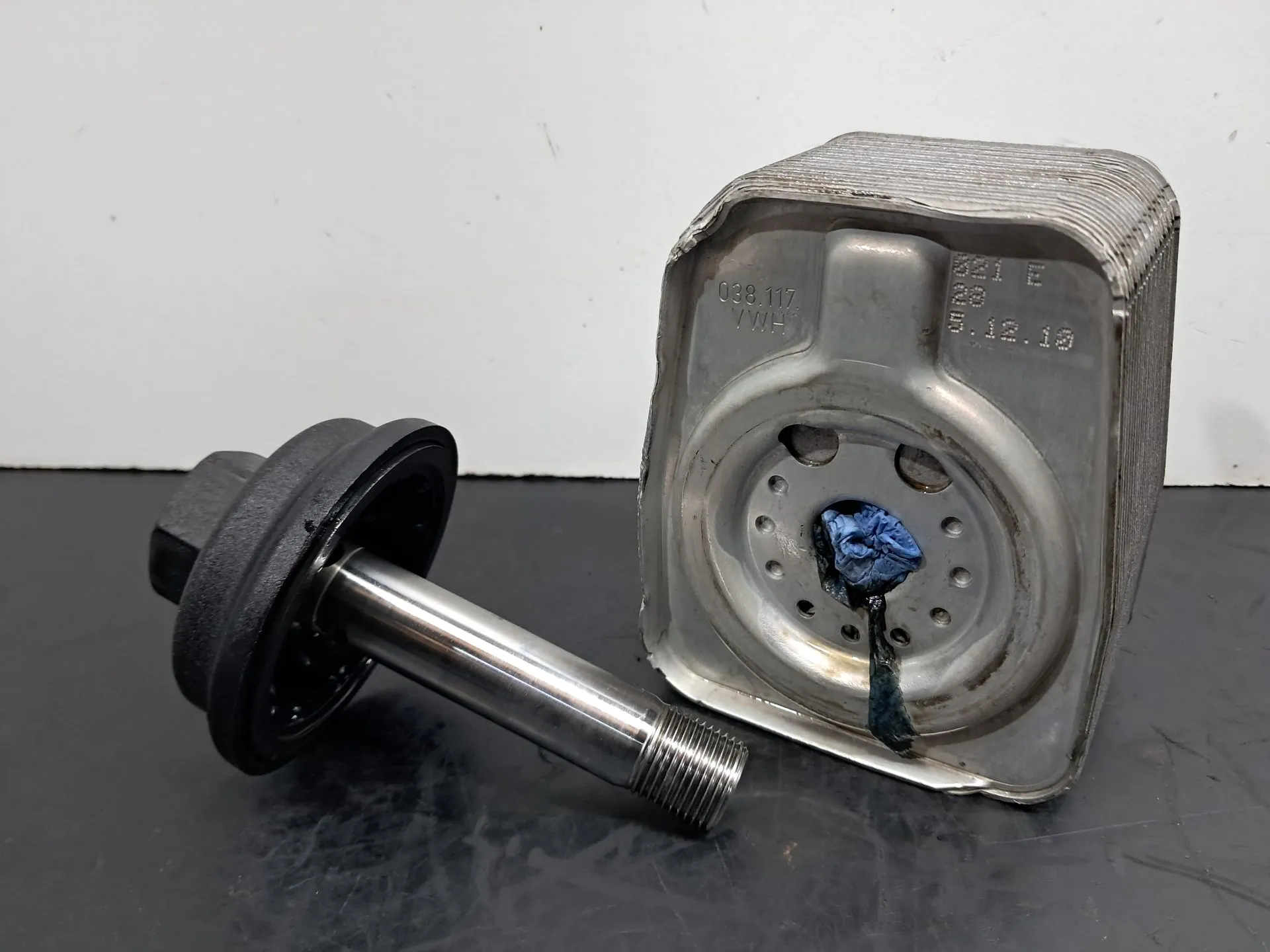 Radiador de aceite AUDI A4 (8K2, B8) Imagem-1