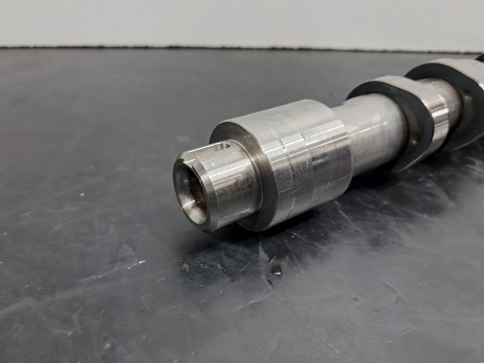 Árvore de cames / veio de excêntricos AUDI A4 (8K2, B8) Imagem-1