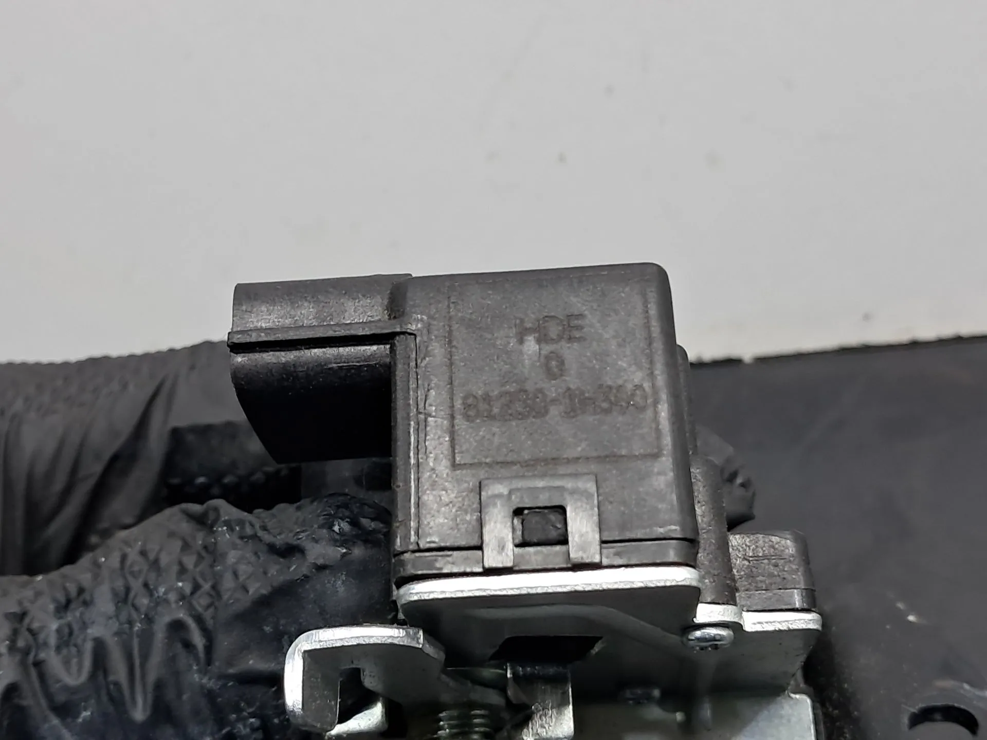Tailgate Lock /Latch HYUNDAI ix35 (LM, EL, ELH) Imagem-2
