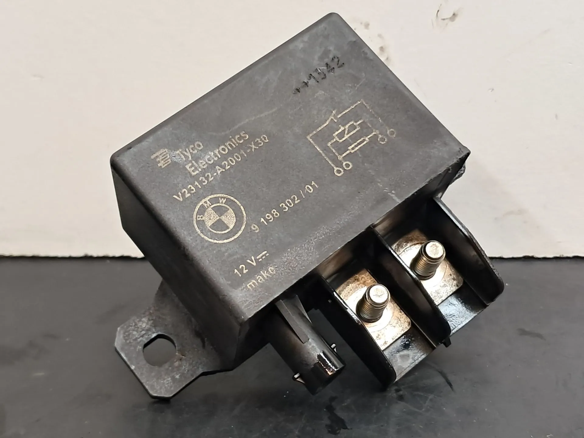 Electromechanical switch  BMW X5 (F15, F85)