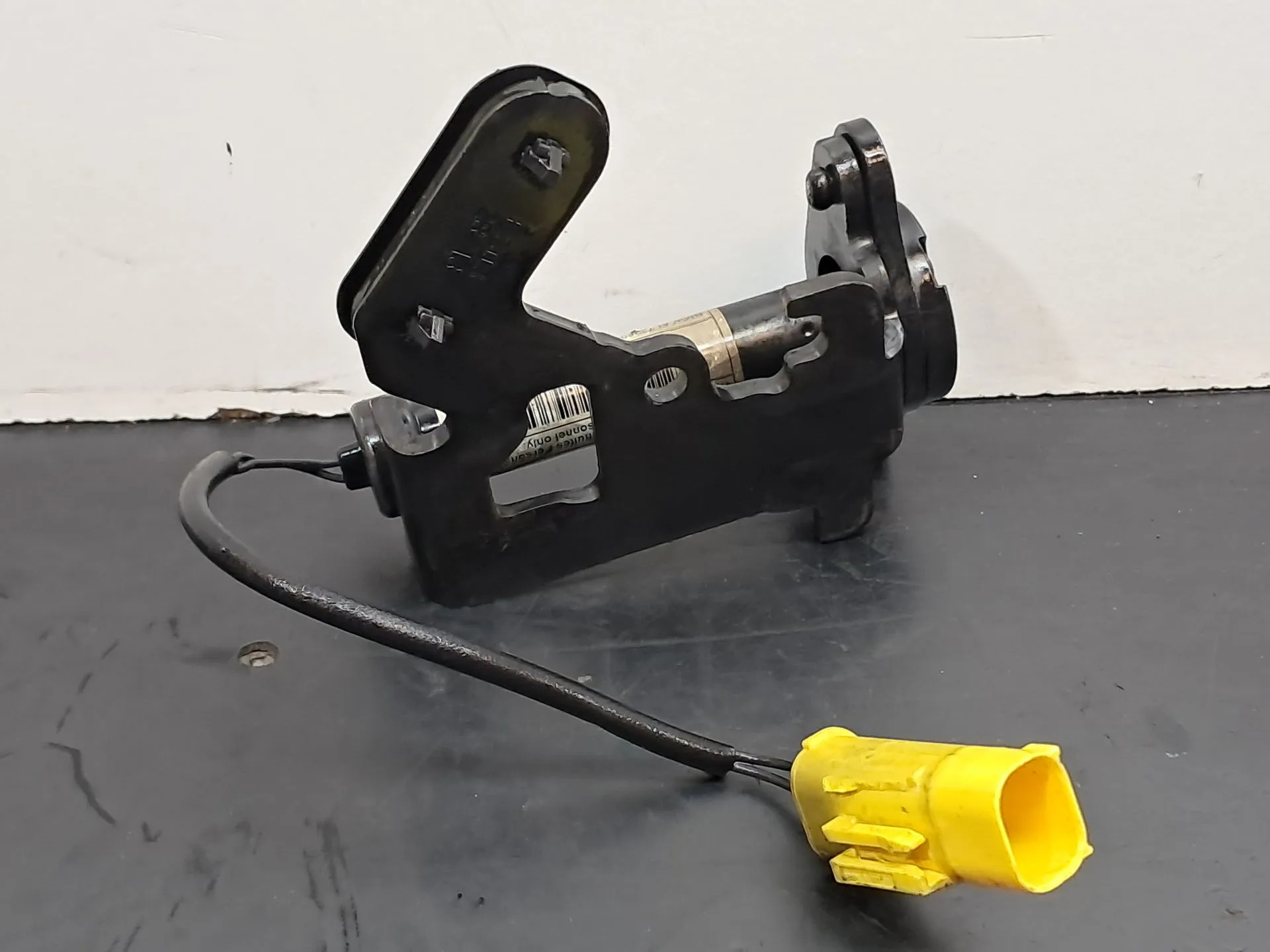 Sensor / atuador de proteção de peões BMW X5 (F15, F85) Imagem-3