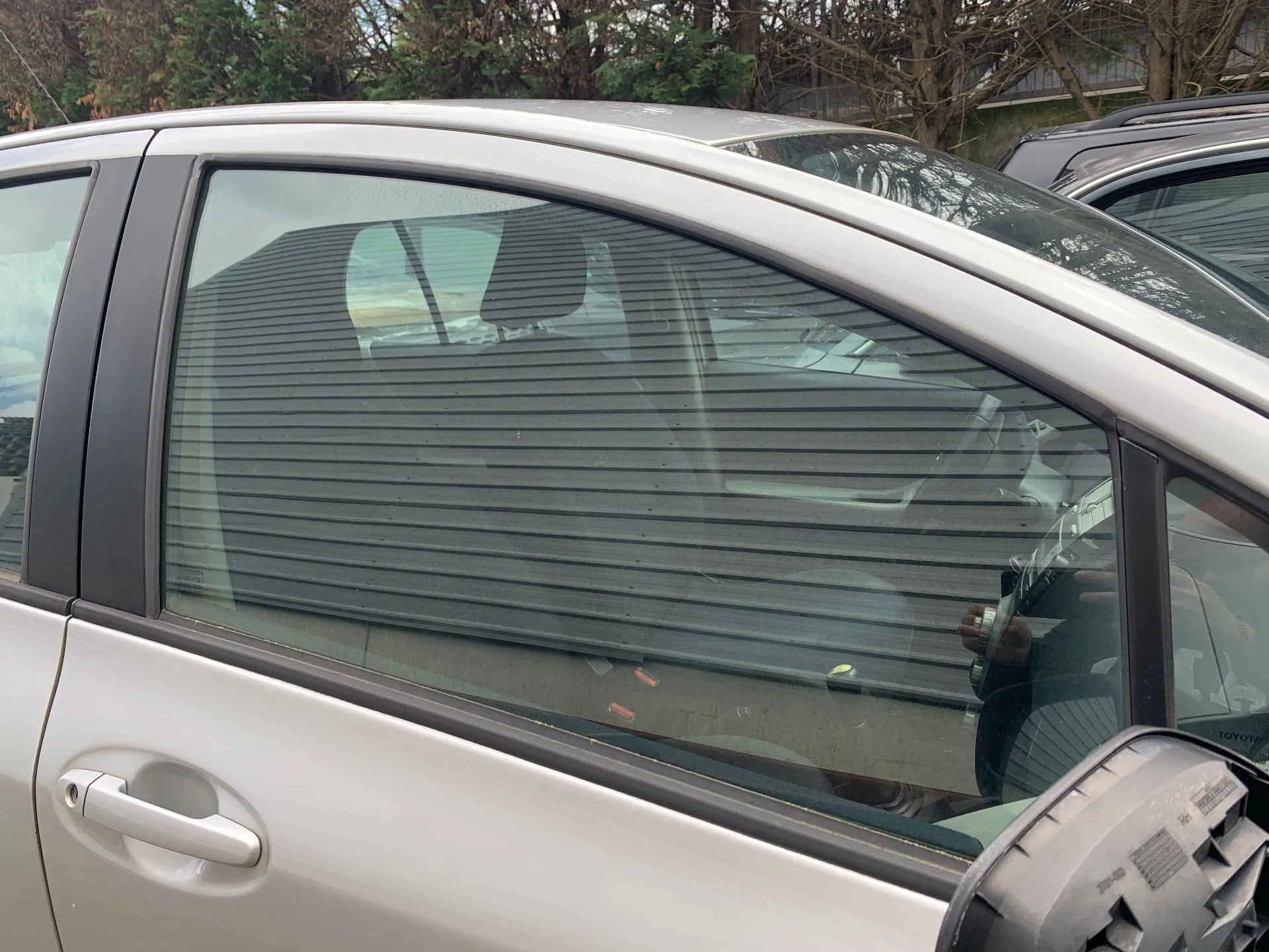 Right front door glass TOYOTA Yaris (_P9_)
