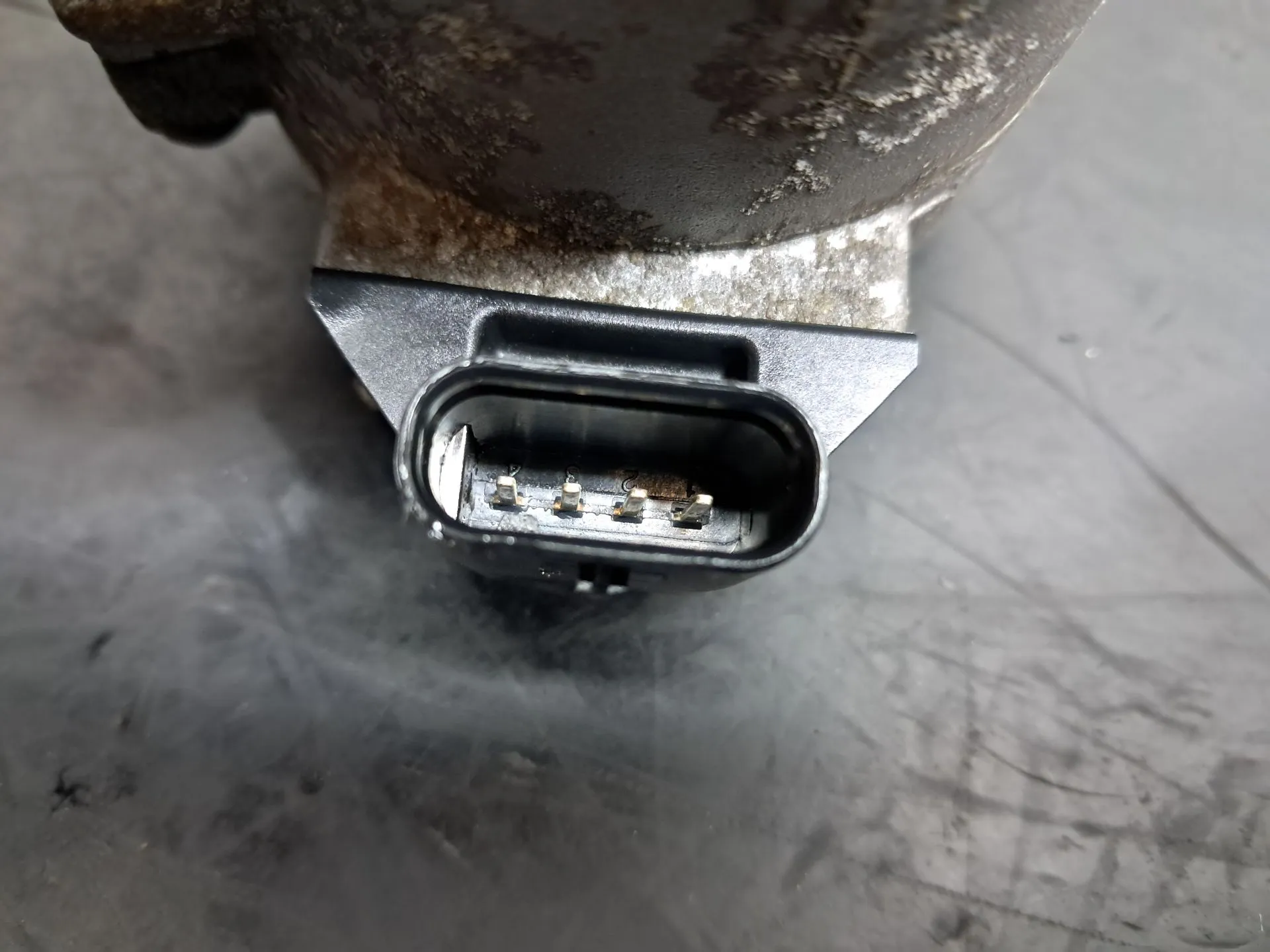 Pompe à eau supplémentaire BMW X5 (F15, F85) Imagem-3