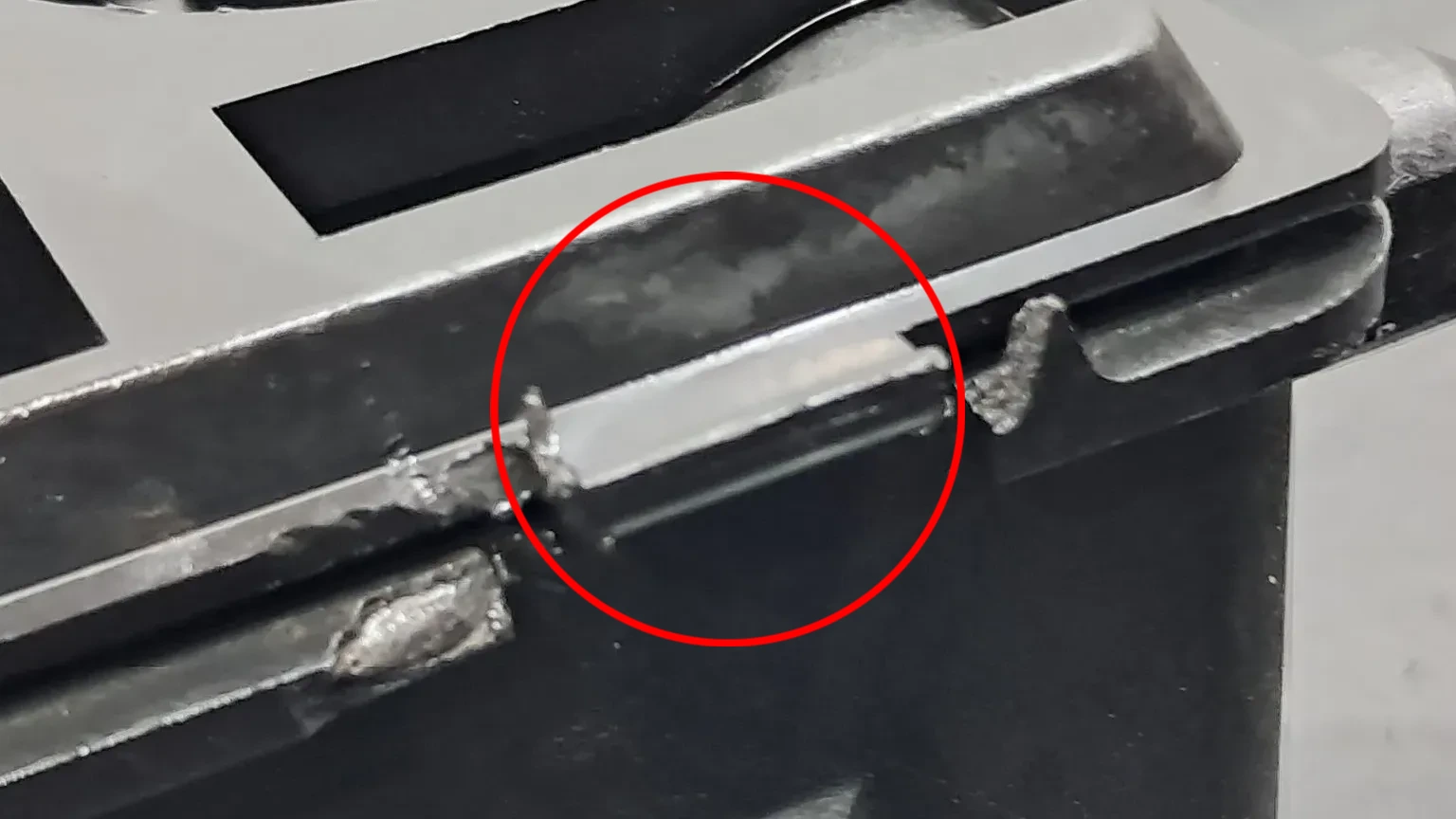 Couvercle / couverture générale BMW X5 (F15, F85) Imagem-10