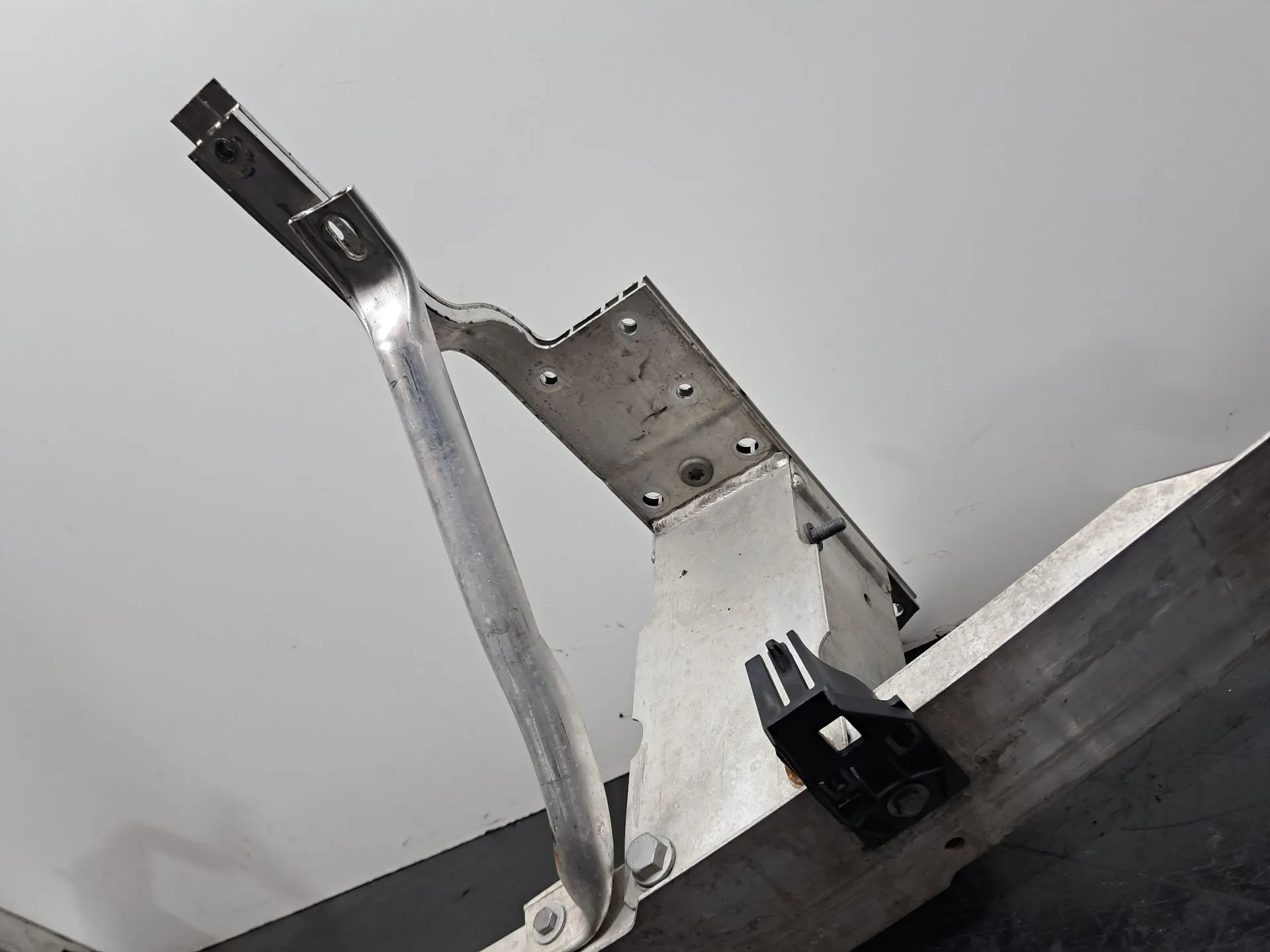 Renfort pare-chocs avant BMW X5 (F15, F85) Imagem-2