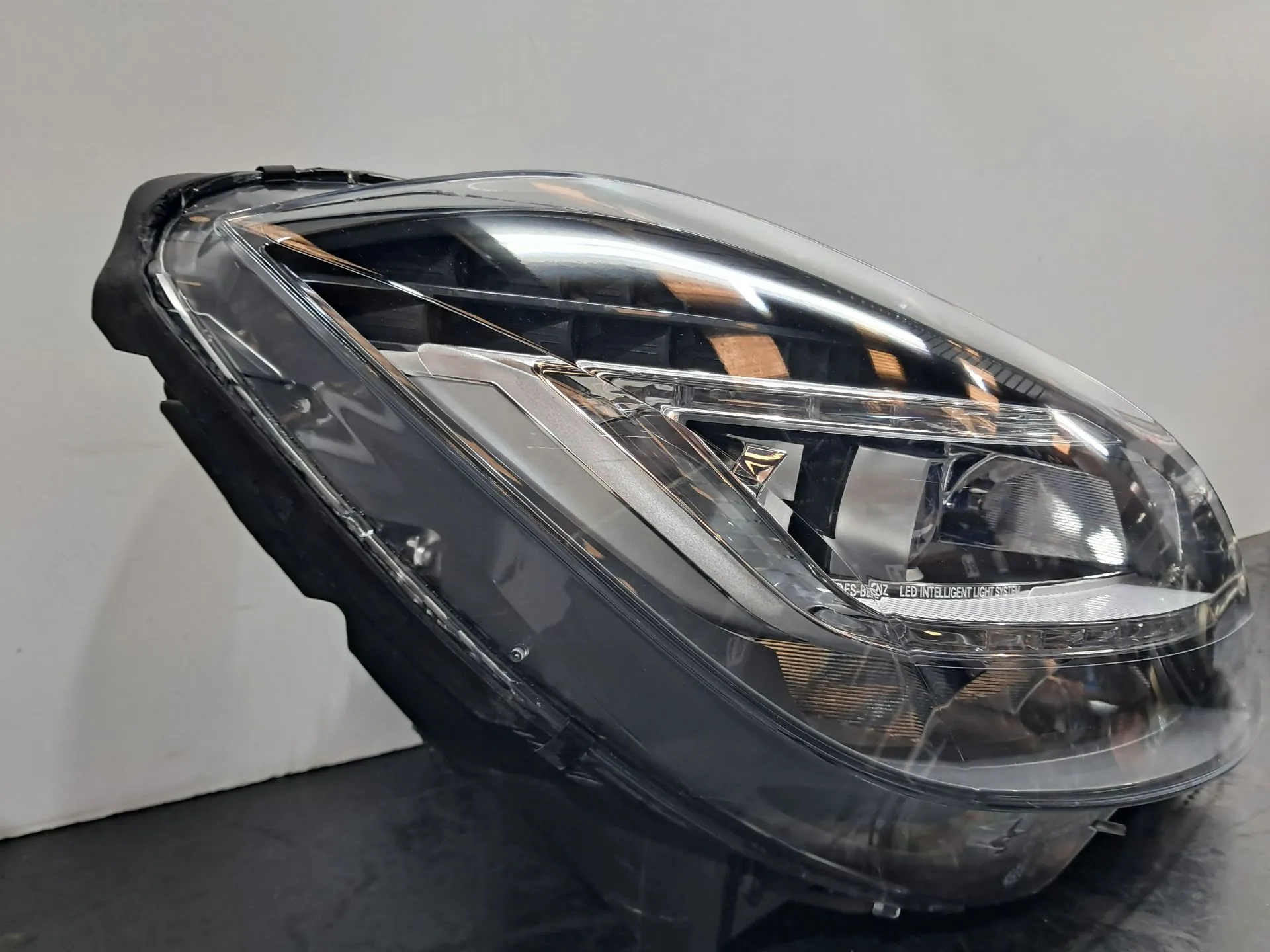 Right Headlight MERCEDES-BENZ CLS (C218) Imagem-1