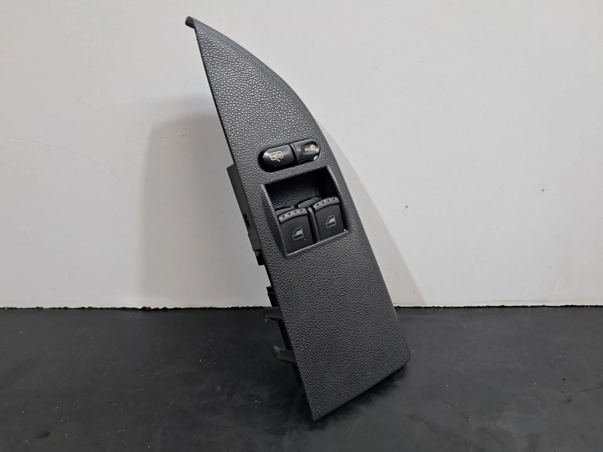 Mando / interruptor elevalunas delantero izquierdo SKODA Fabia I Break (6Y5)