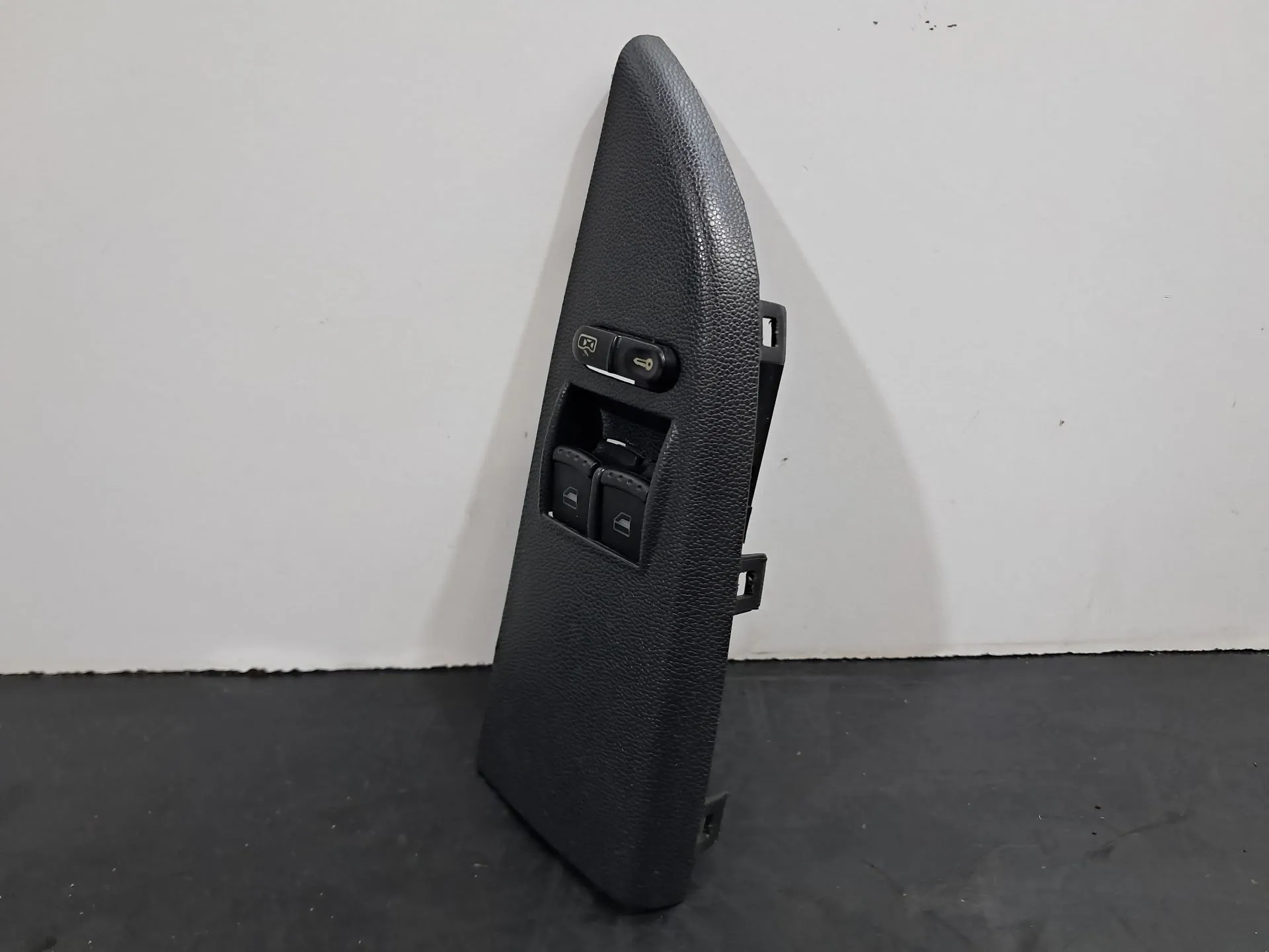 Left Front window control SKODA Fabia I Break (6Y5) Imagem-1