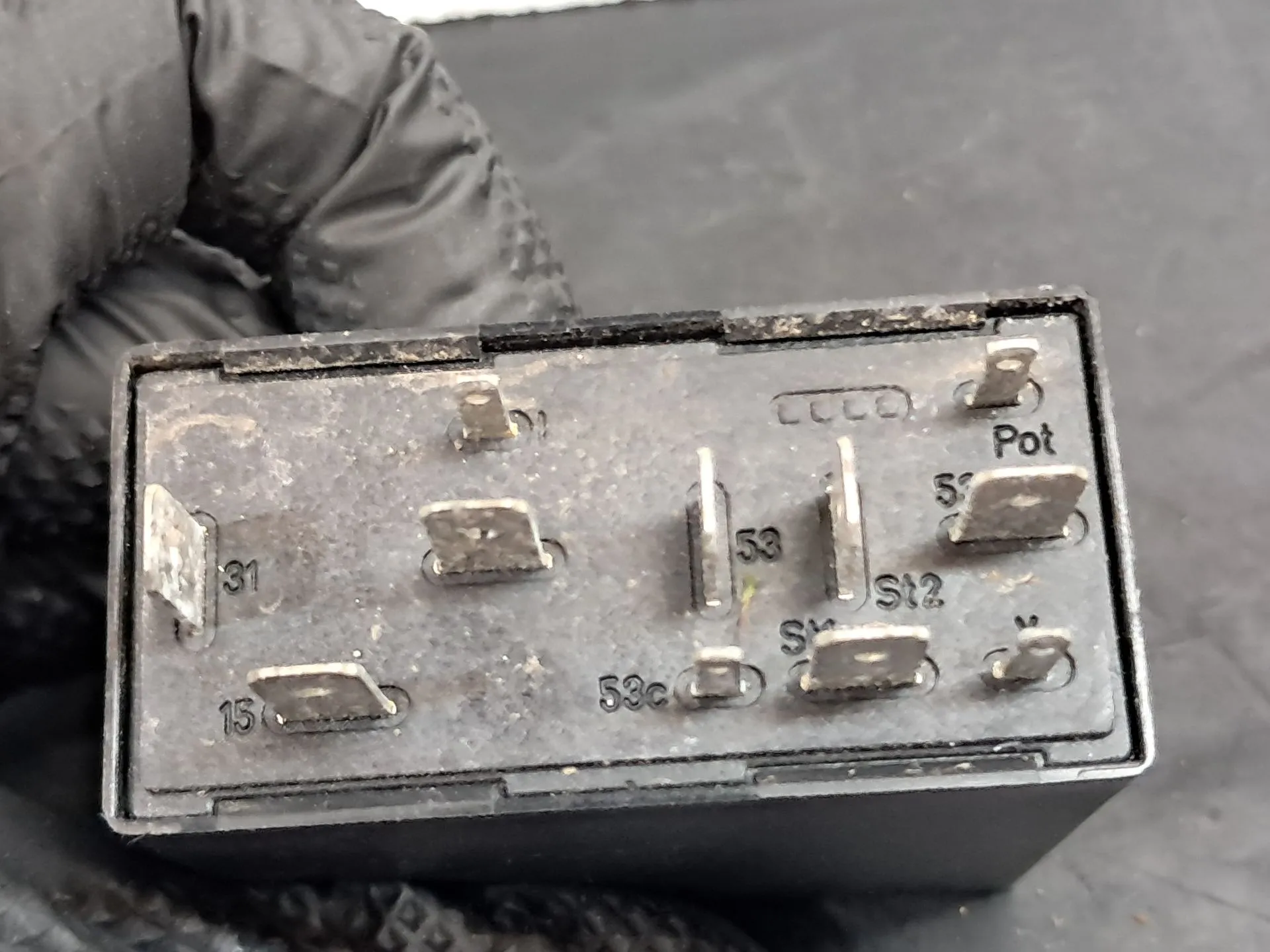 Electromechanical switch  SKODA Octavia I Break (1U5) Imagem-3
