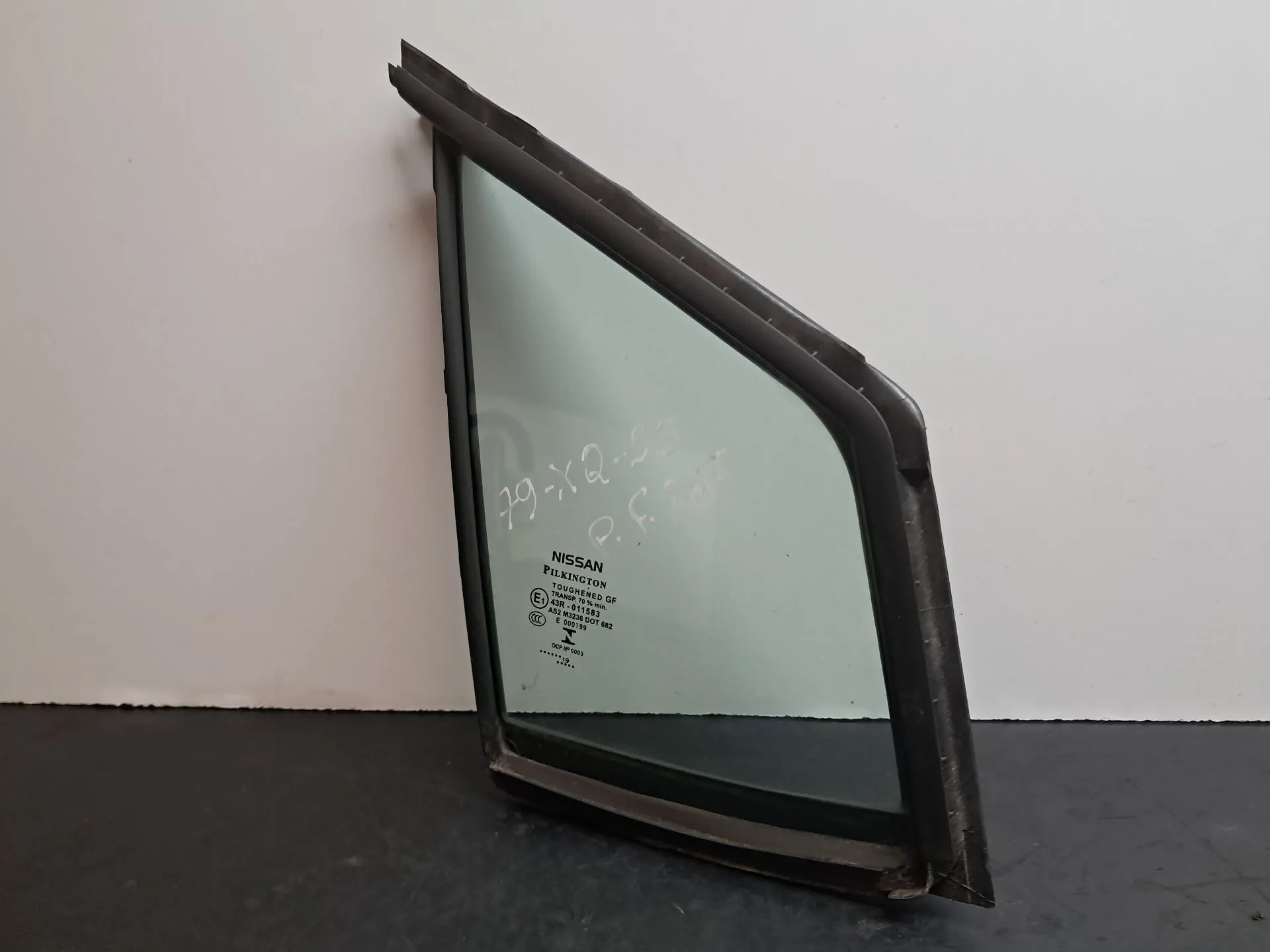 Vidrio triangular Delantero Derecho NISSAN Micra V (K14)