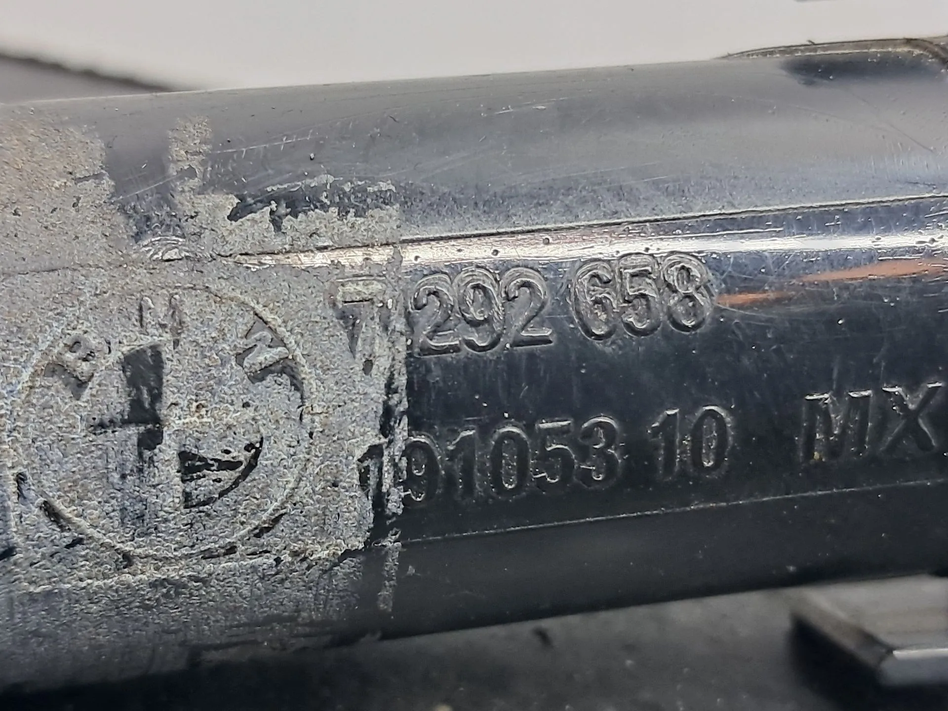 Buse de lave-phares BMW X5 (F15, F85) Imagem-1