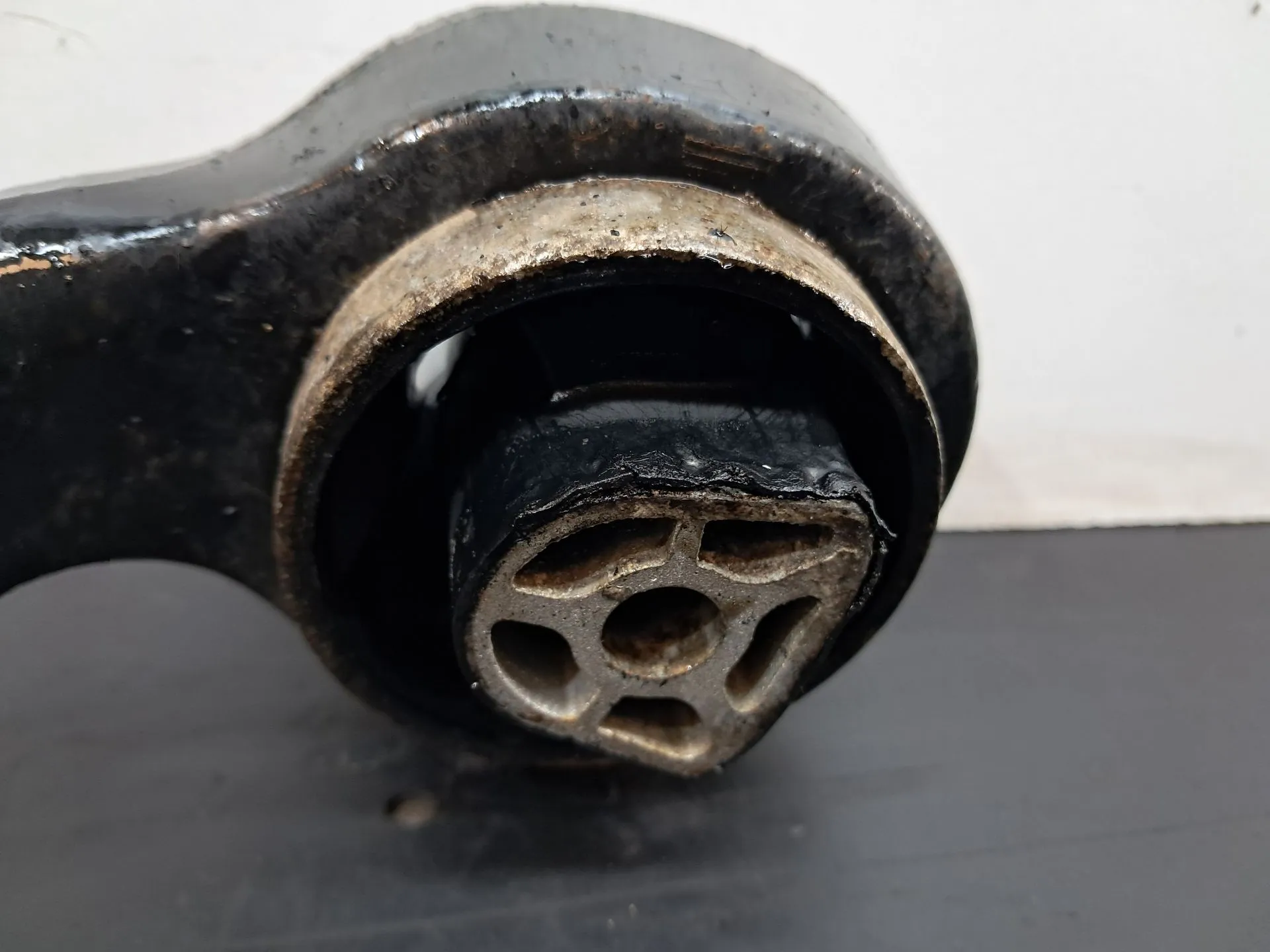 Bras de suspension Avant gauche BMW X5 (F15, F85) Imagem-4