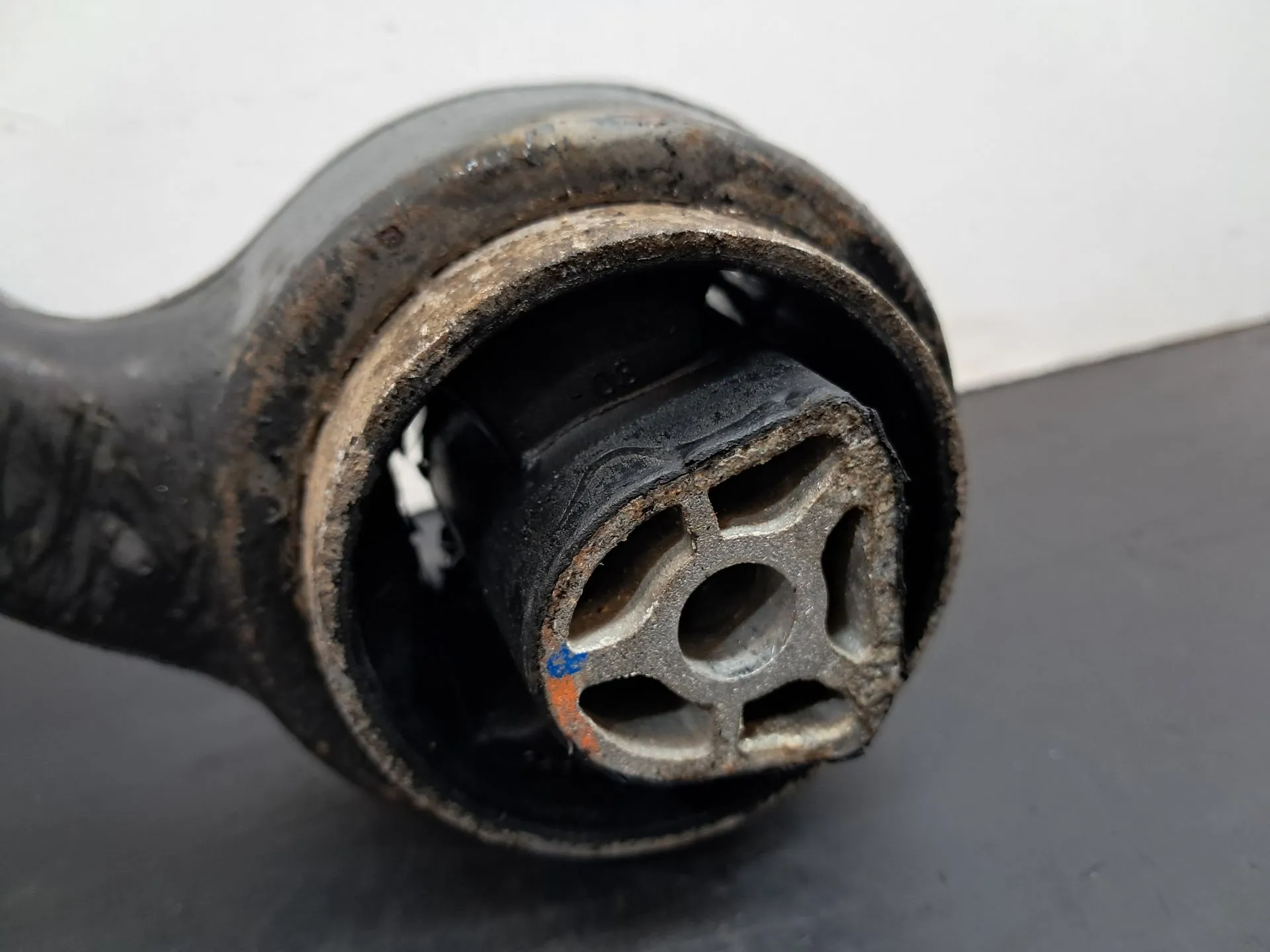 Bras de suspension Avant gauche BMW X5 (F15, F85) Imagem-2