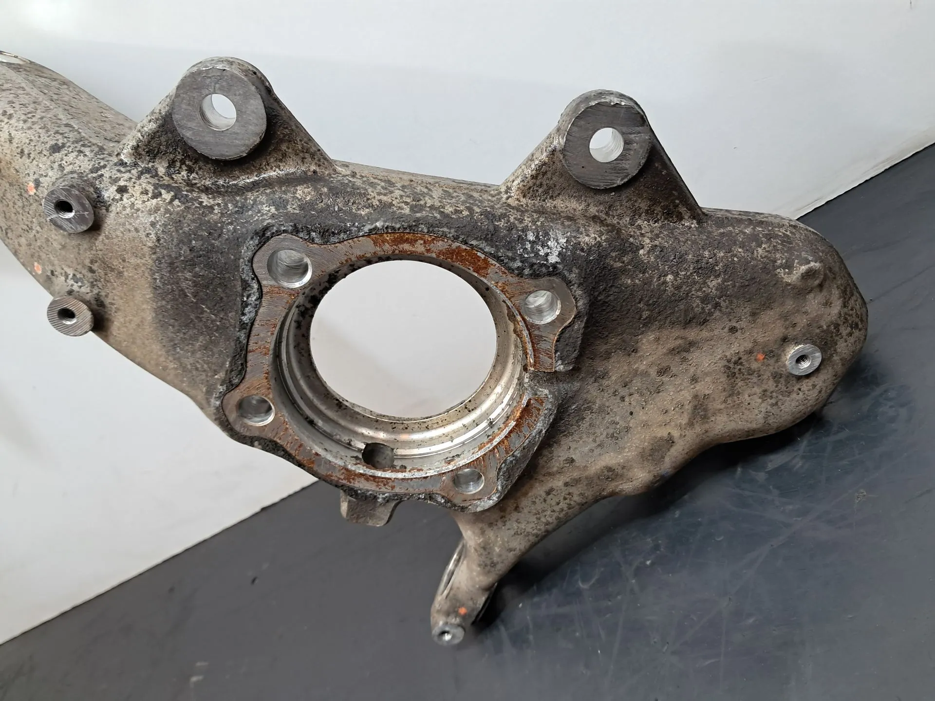 Fusée avant gauche BMW X5 (F15, F85) Imagem-1