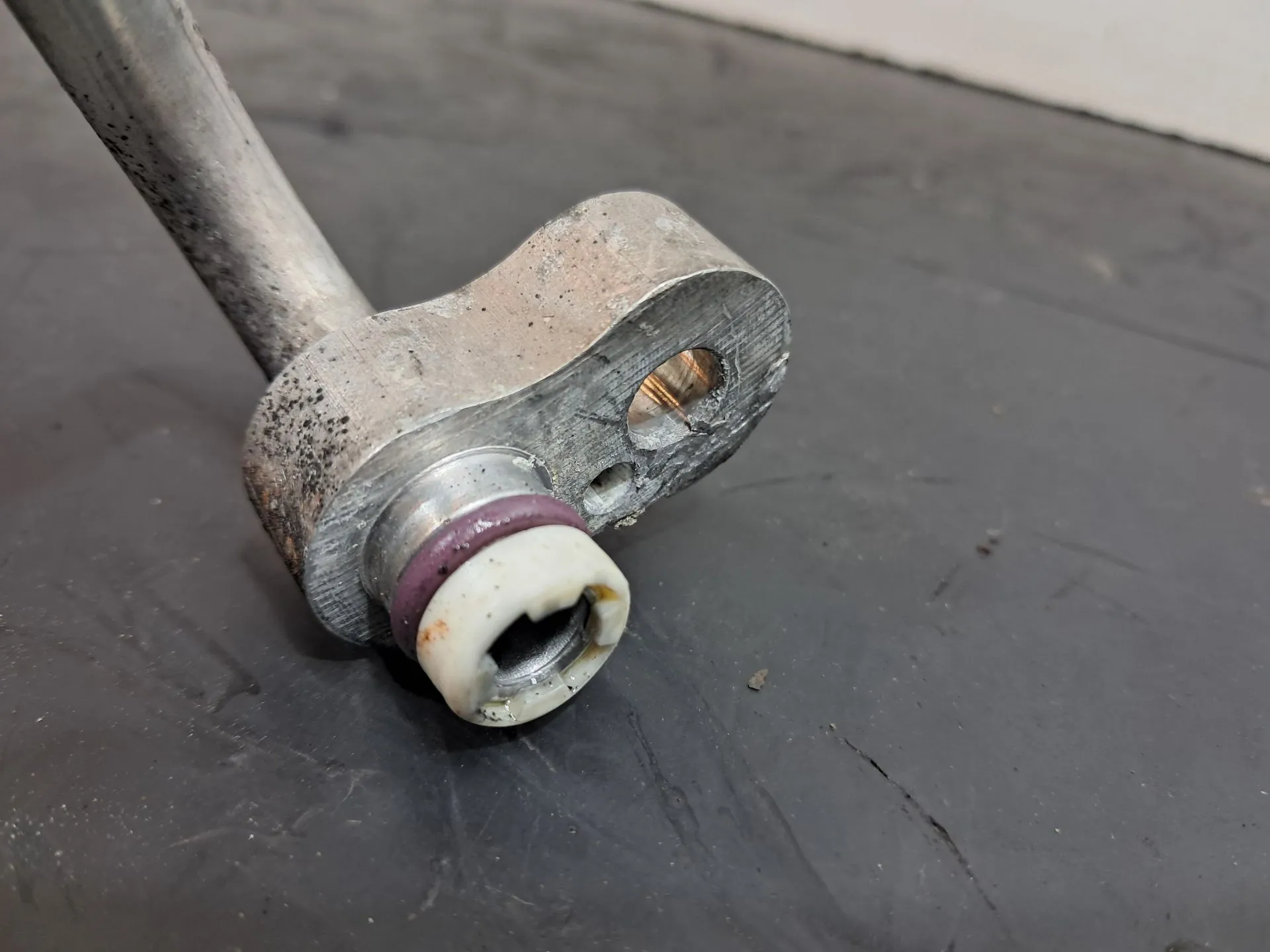 Tuyau de climatisation BMW X5 (F15, F85) Imagem-1