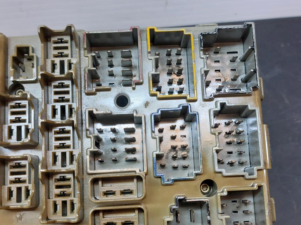 Caixa fusíveis / SAM / BSI JEEP Grand Cherokee I (ZJ) Imagem-8