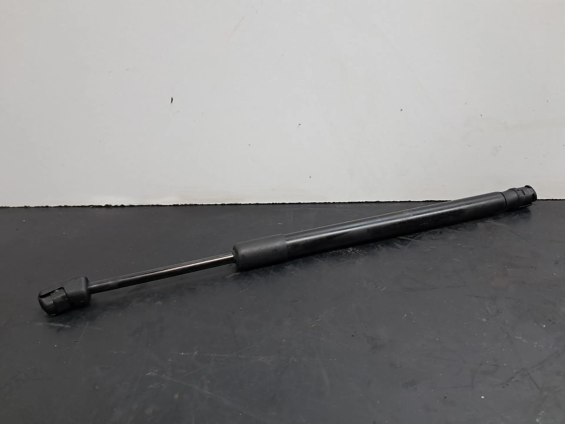 Hood Damper BMW X5 (F15, F85)