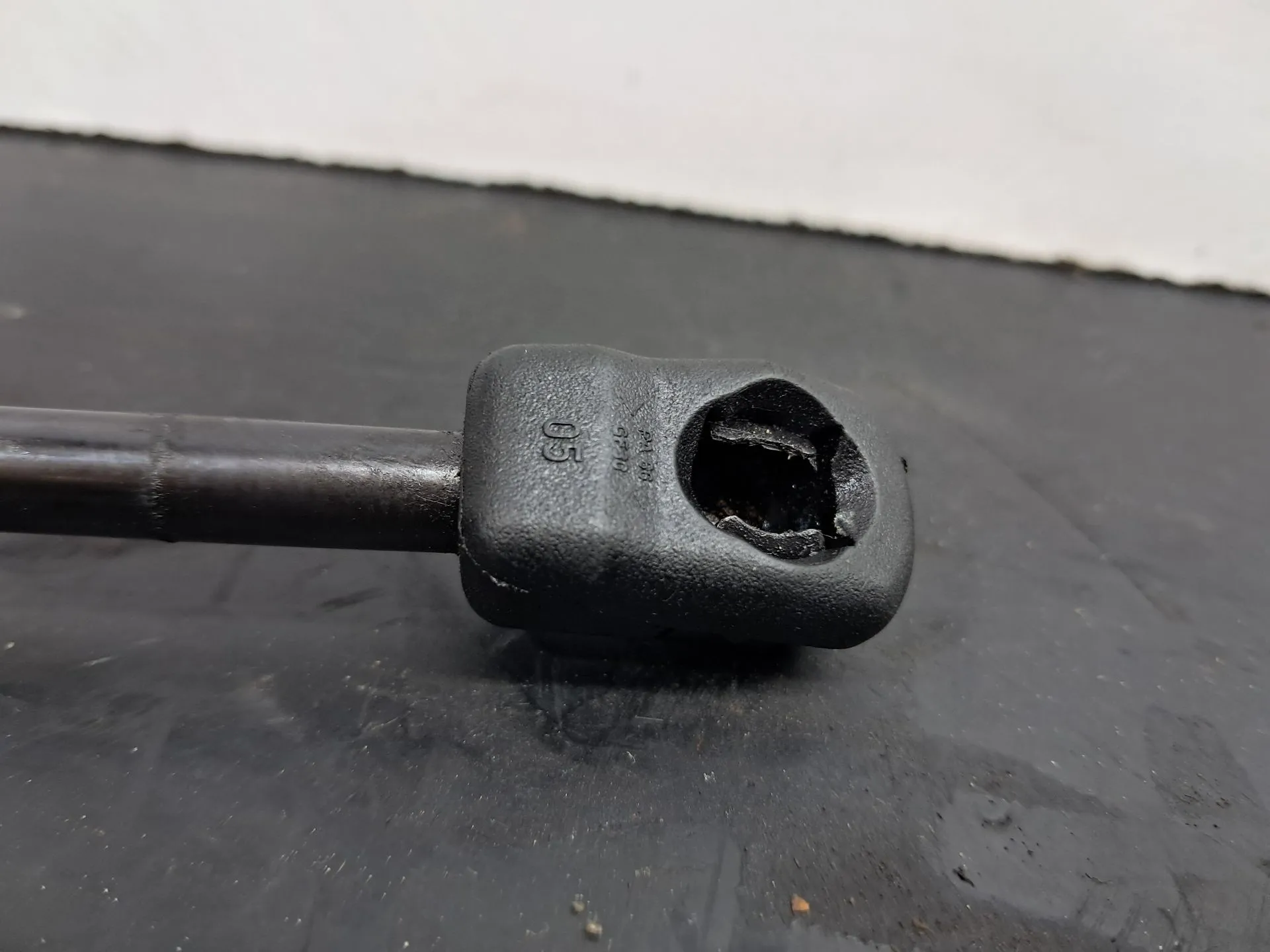 Amortisseur de Capot BMW X5 (F15, F85) Imagem-2