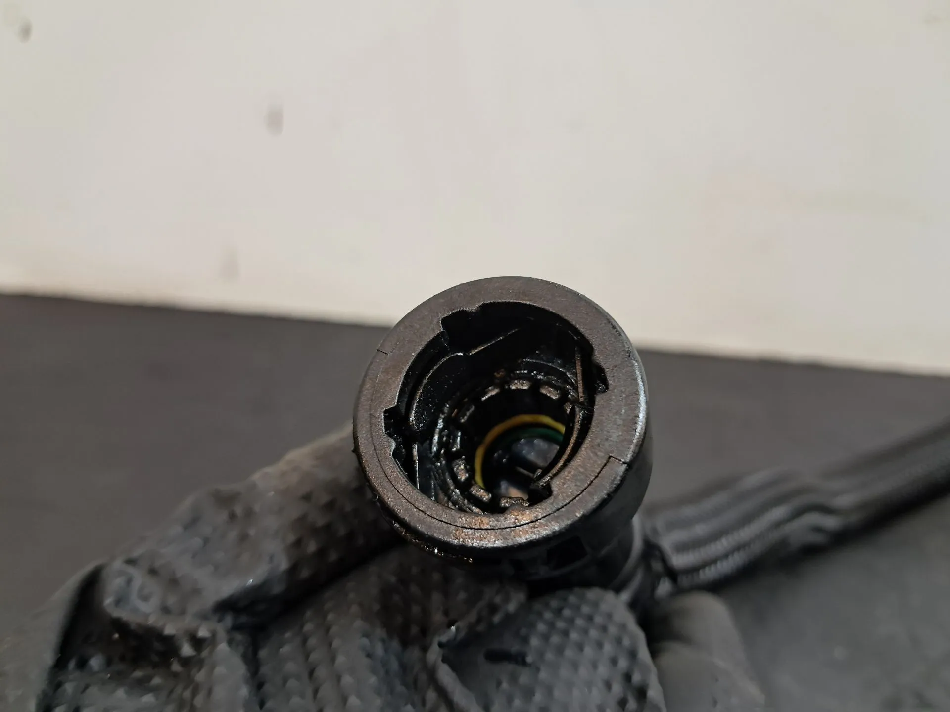 Tubo de combustible BMW X5 (F15, F85) Imagem-2