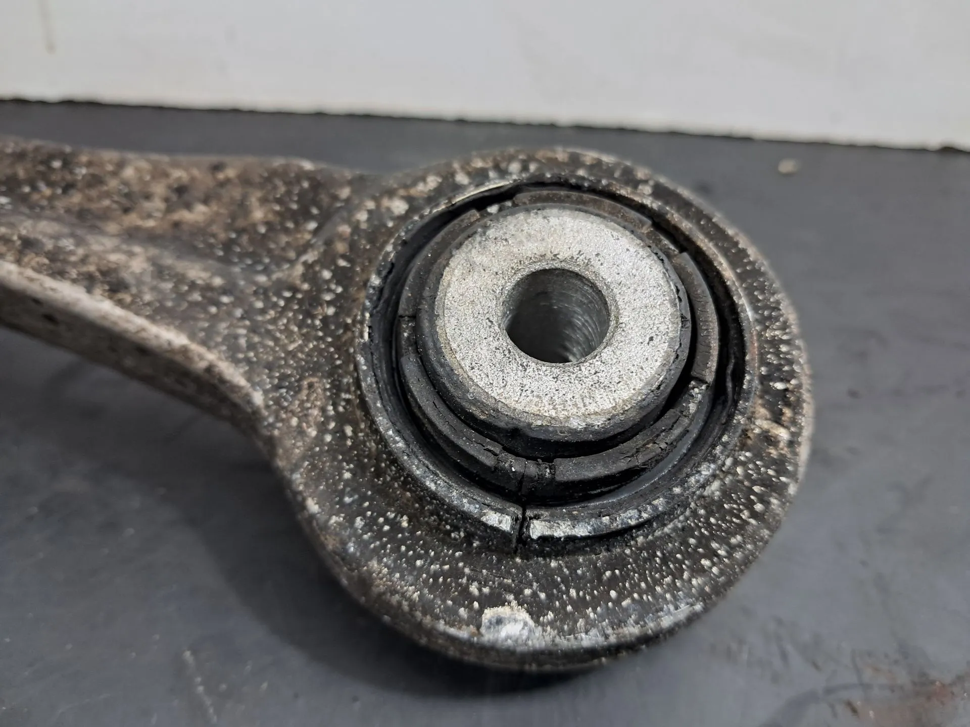 Bras de suspension arrière gauche BMW X5 (F15, F85) Imagem-1