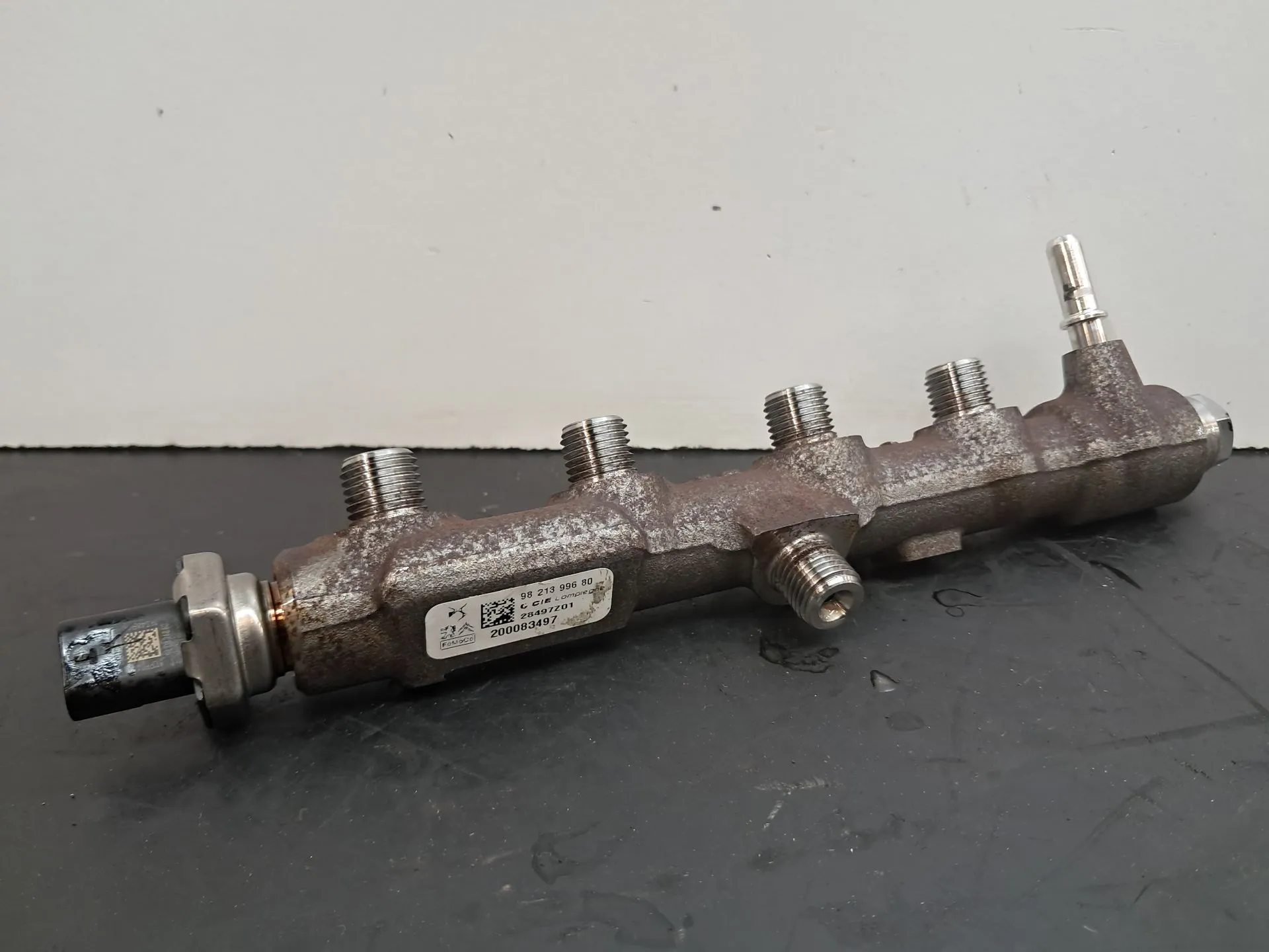 Rampe d'injection PEUGEOT 308 SW II