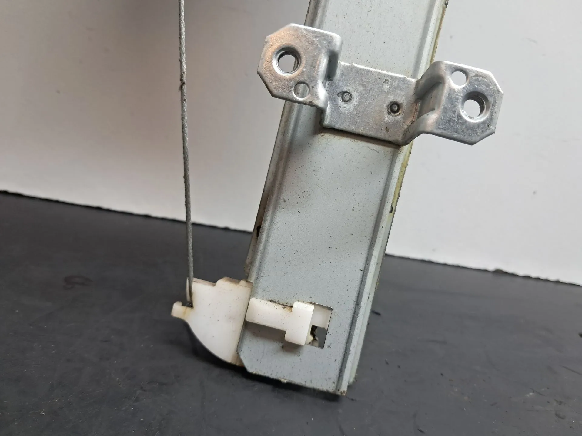Right front window regulator NISSAN Micra V (K14) Imagem-1