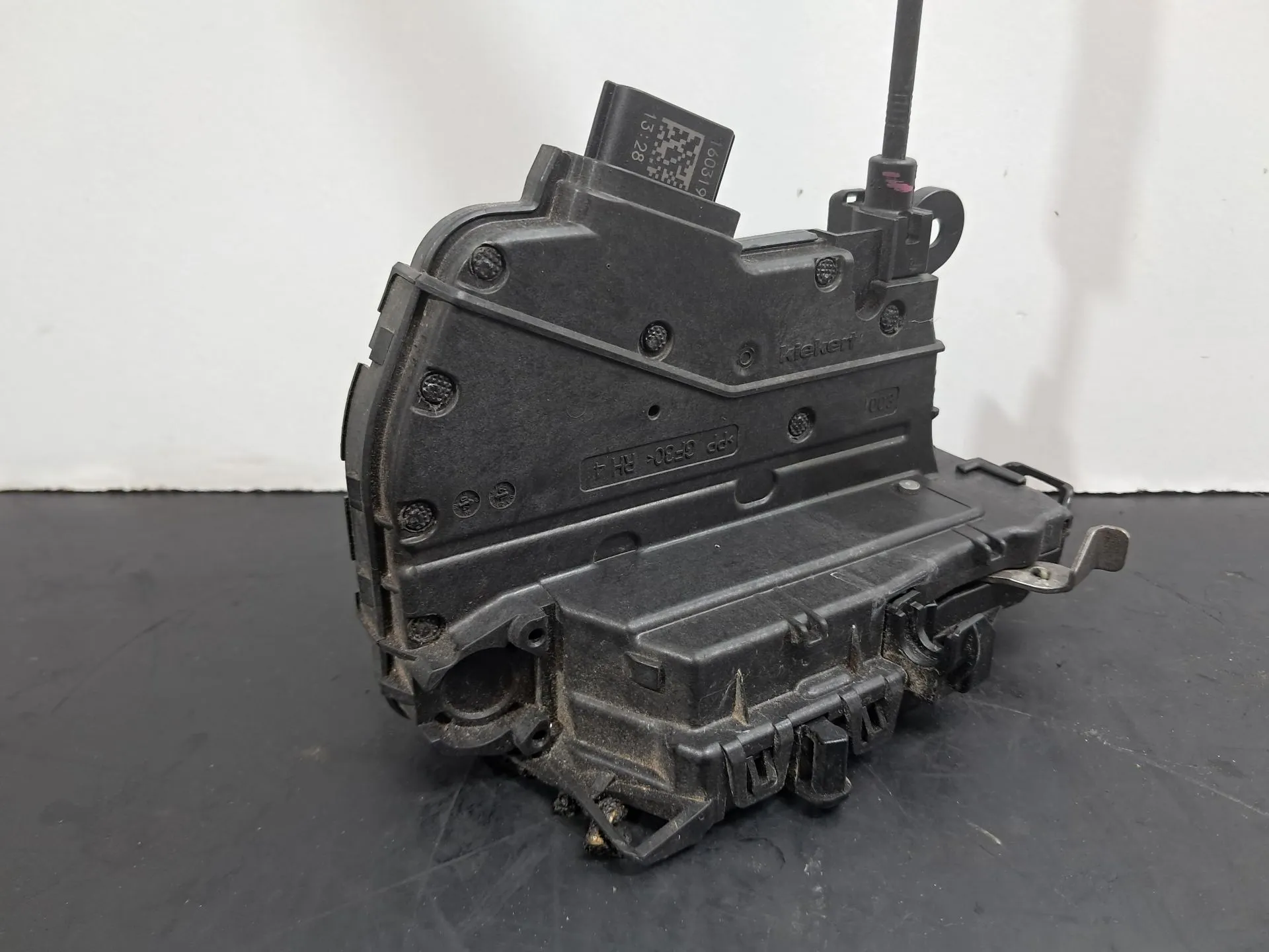 Cerradura / cierre puerta delantero derecho NISSAN Micra V (K14)