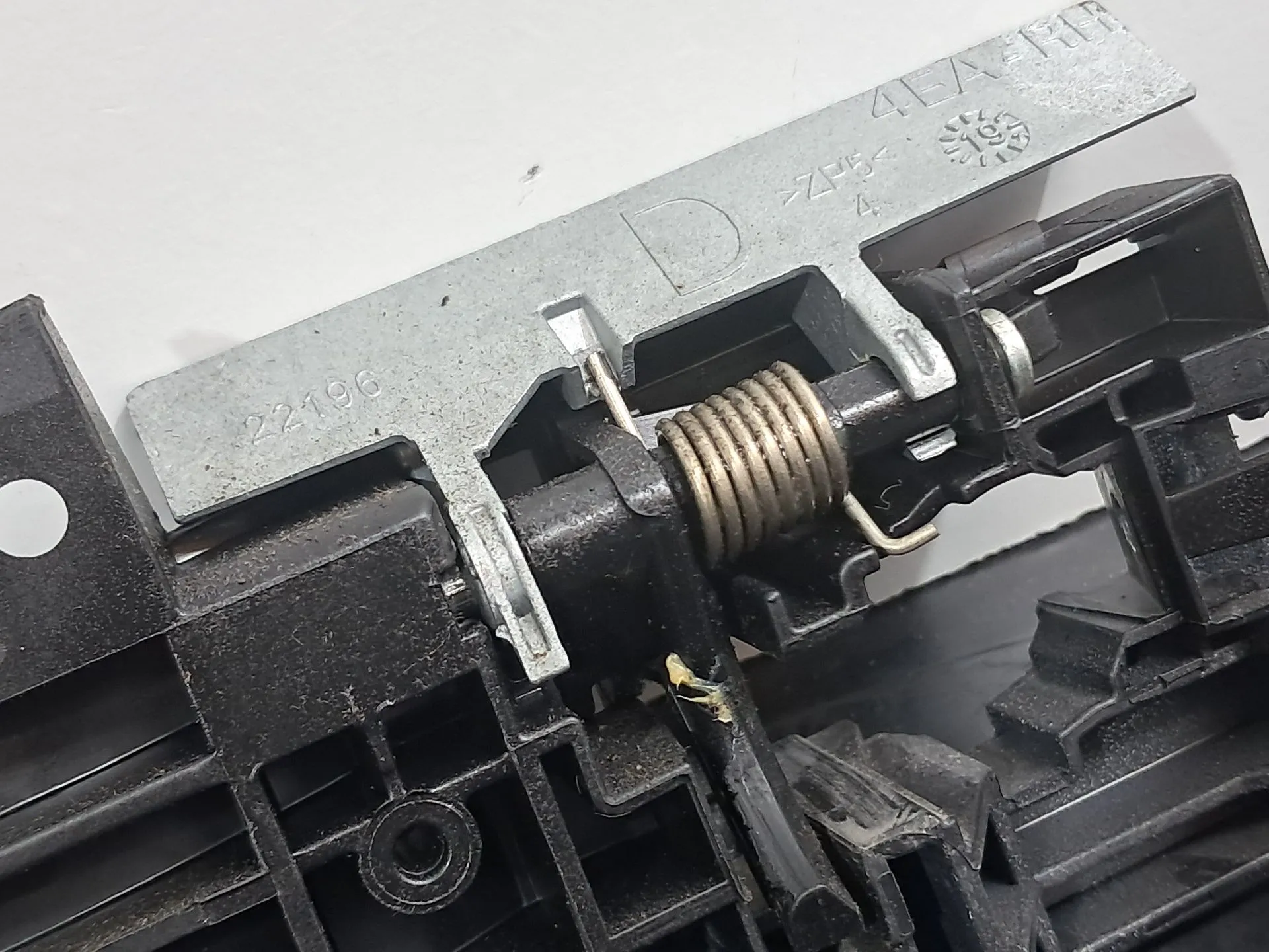 Right front door handle support NISSAN Micra V (K14) Imagem-3