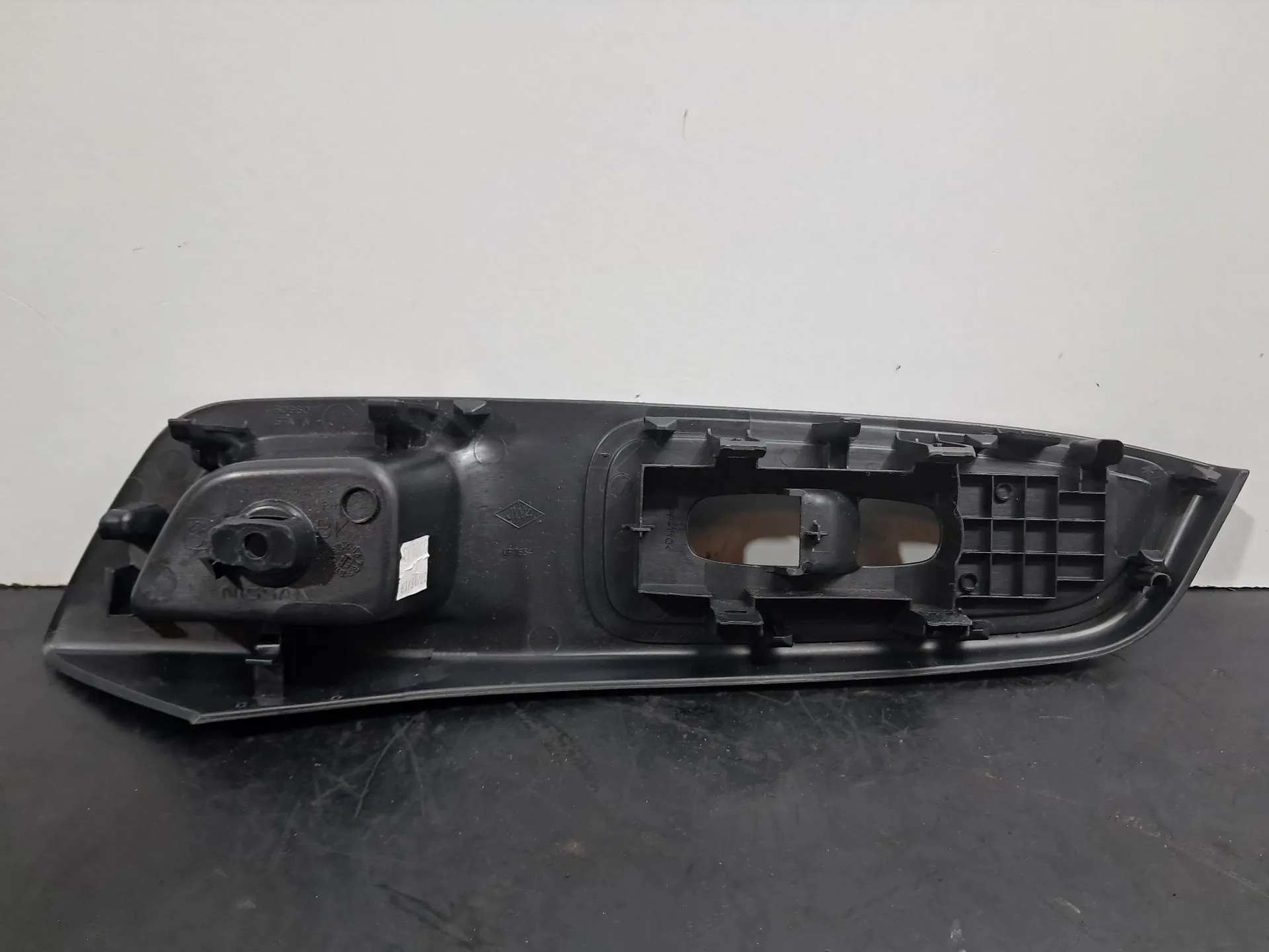 Generic cover NISSAN Micra V (K14) Imagem-2