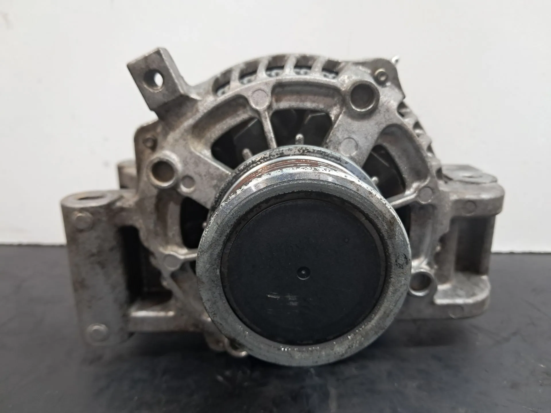 Alternador TOYOTA Avensis Sedan (_T27_) Imagem-1