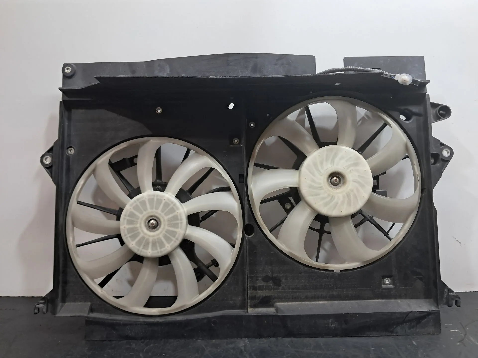Termoventilador TOYOTA Avensis Sedan (_T27_)