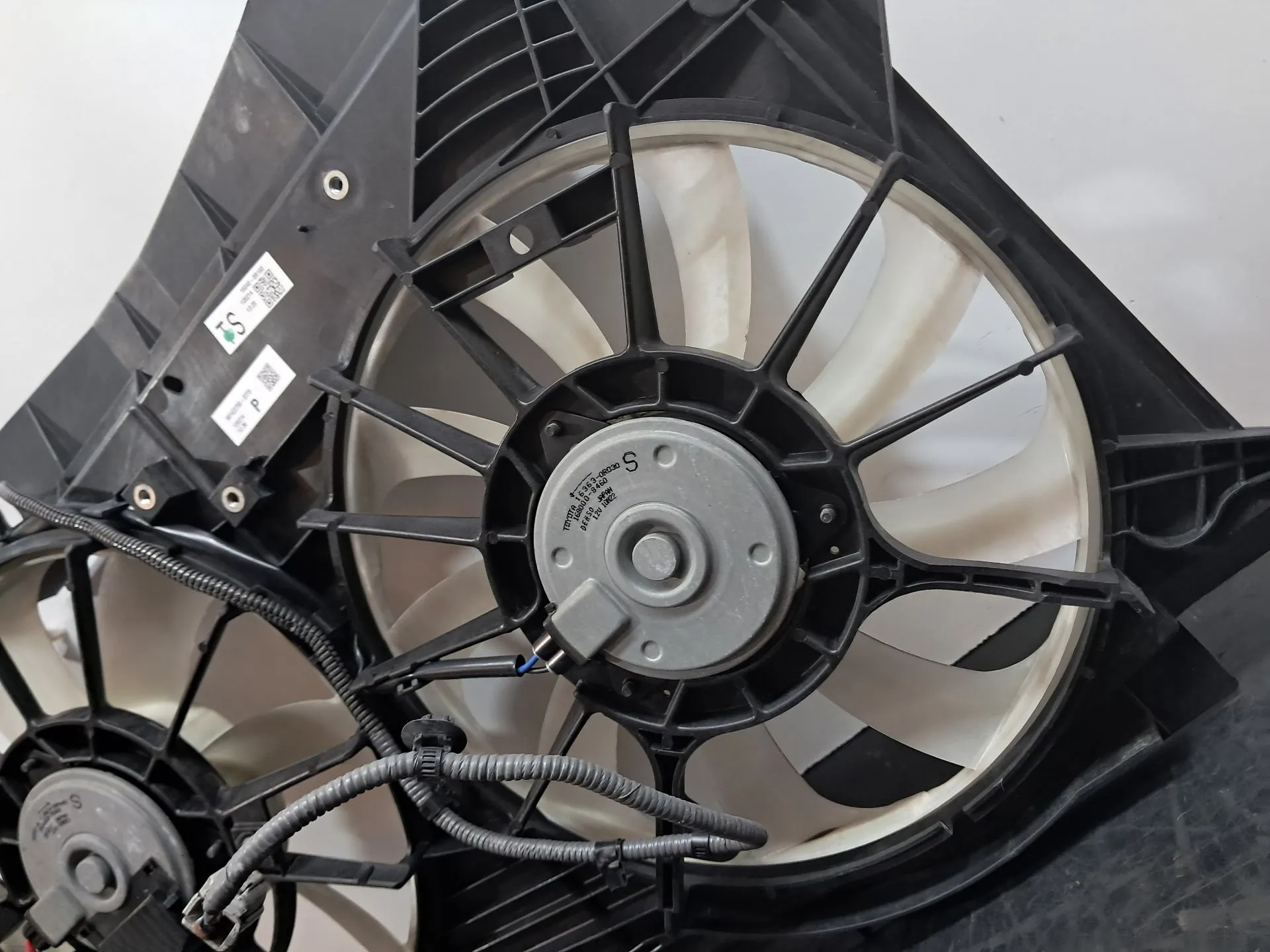 Termoventilador TOYOTA Avensis Sedan (_T27_) Imagem-3