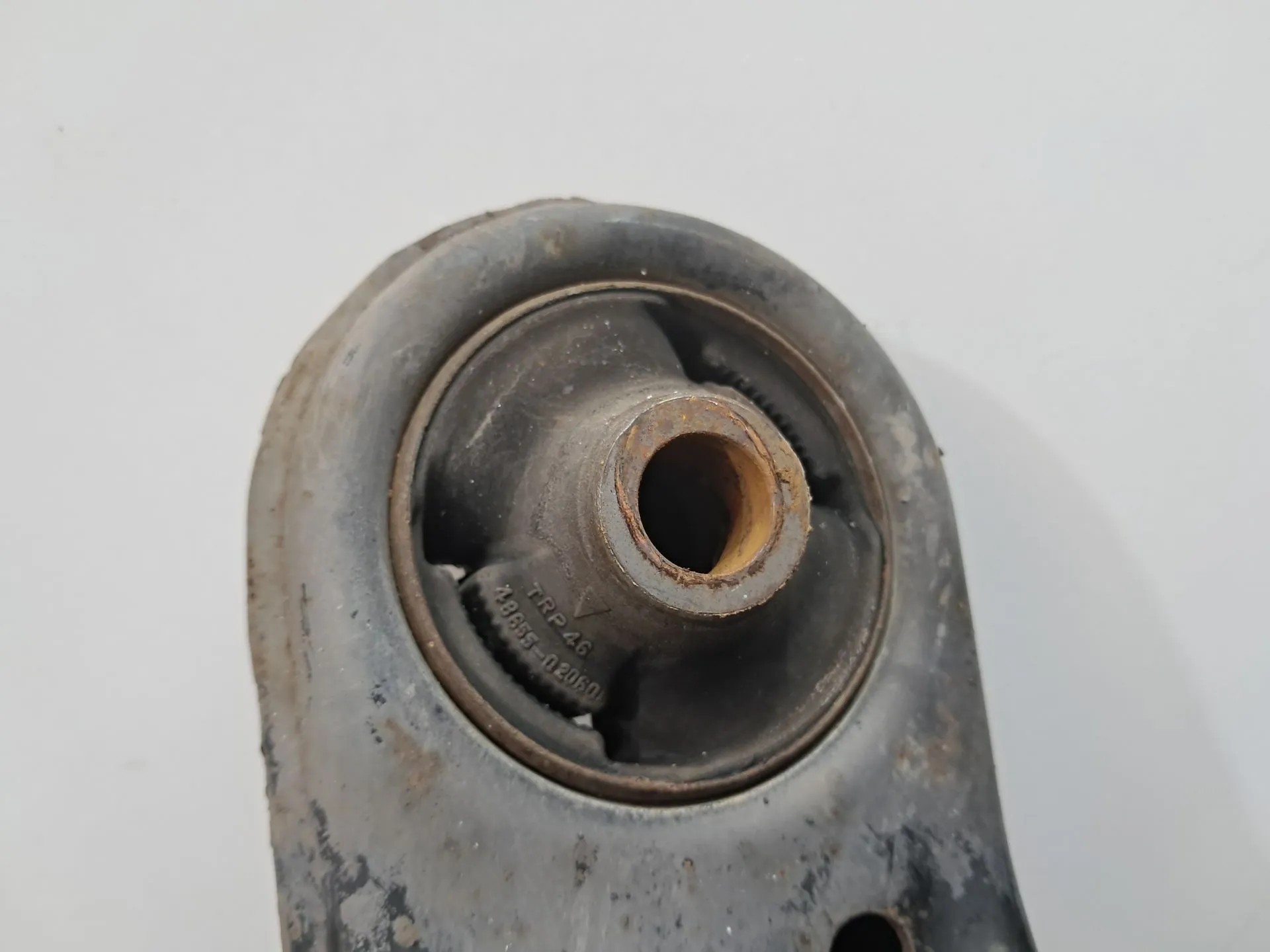Brazo suspensión delantero izquierdo TOYOTA Avensis Sedan (_T27_) Imagem-4